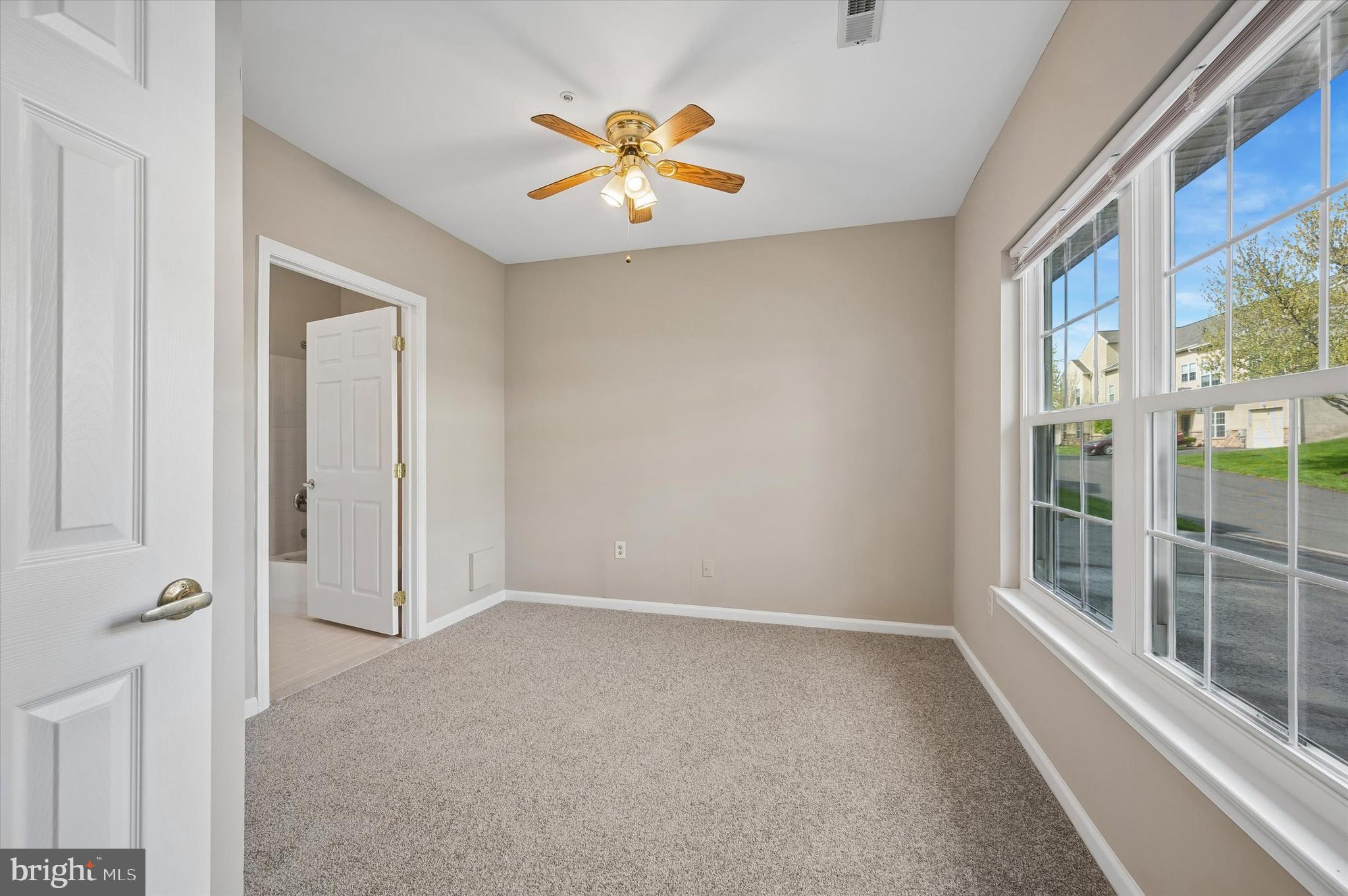 STUARTS KEEP - Residential