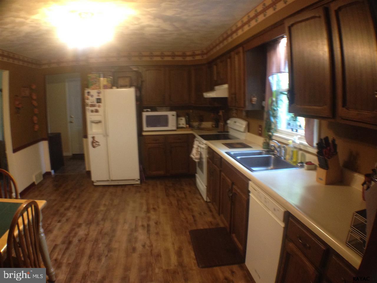 COUNTRY CLUB WEST - Residential