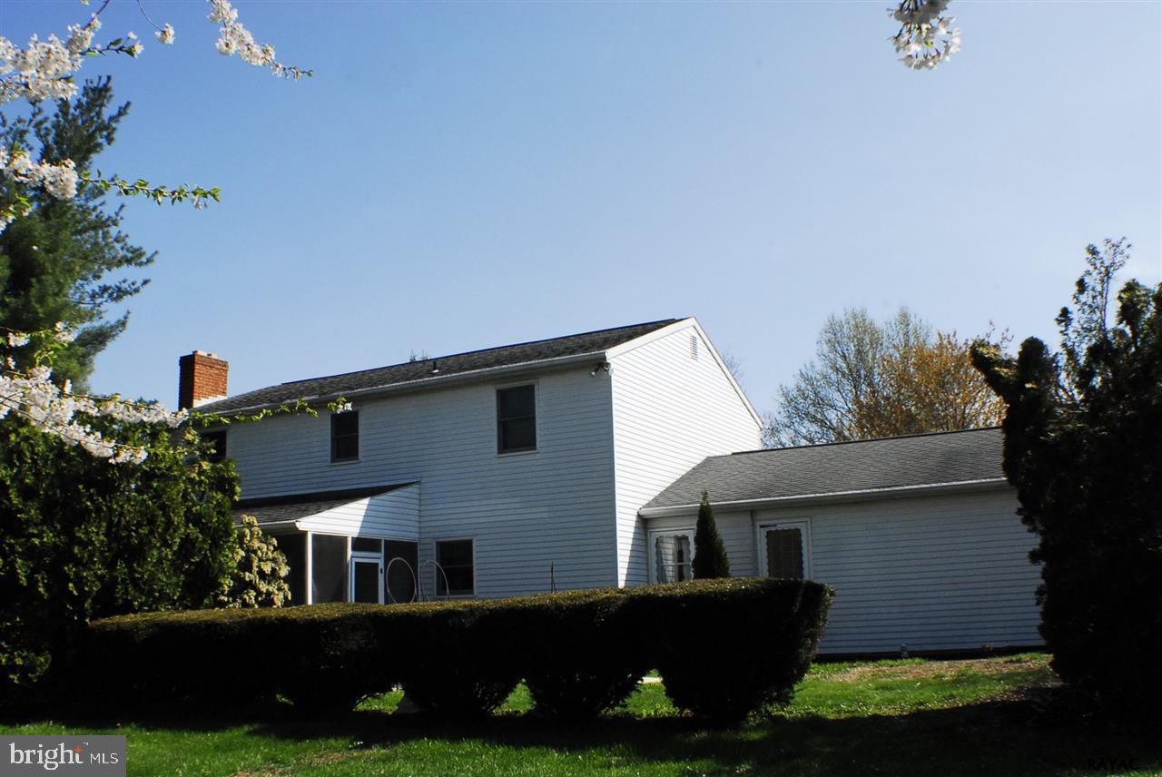 COUNTRY CLUB WEST - Residential