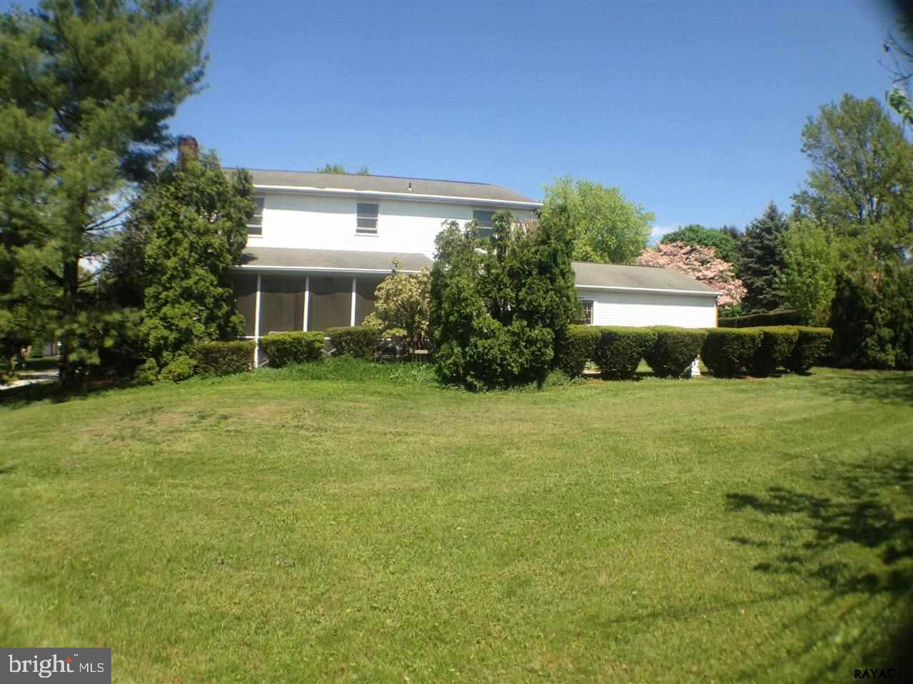 COUNTRY CLUB WEST - Residential