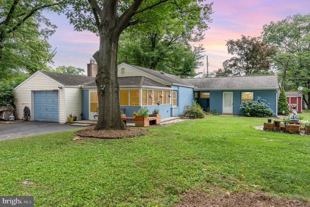 Photo of 203 Frederick Street, Mount Joy, PA 17552 (MLS # PALA2052326)