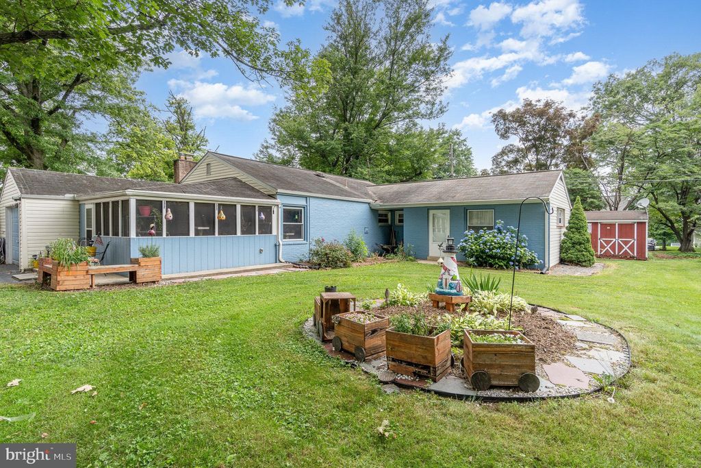 Photo of 203 Frederick Street, Mount Joy, PA 17552 (MLS # PALA2052326)