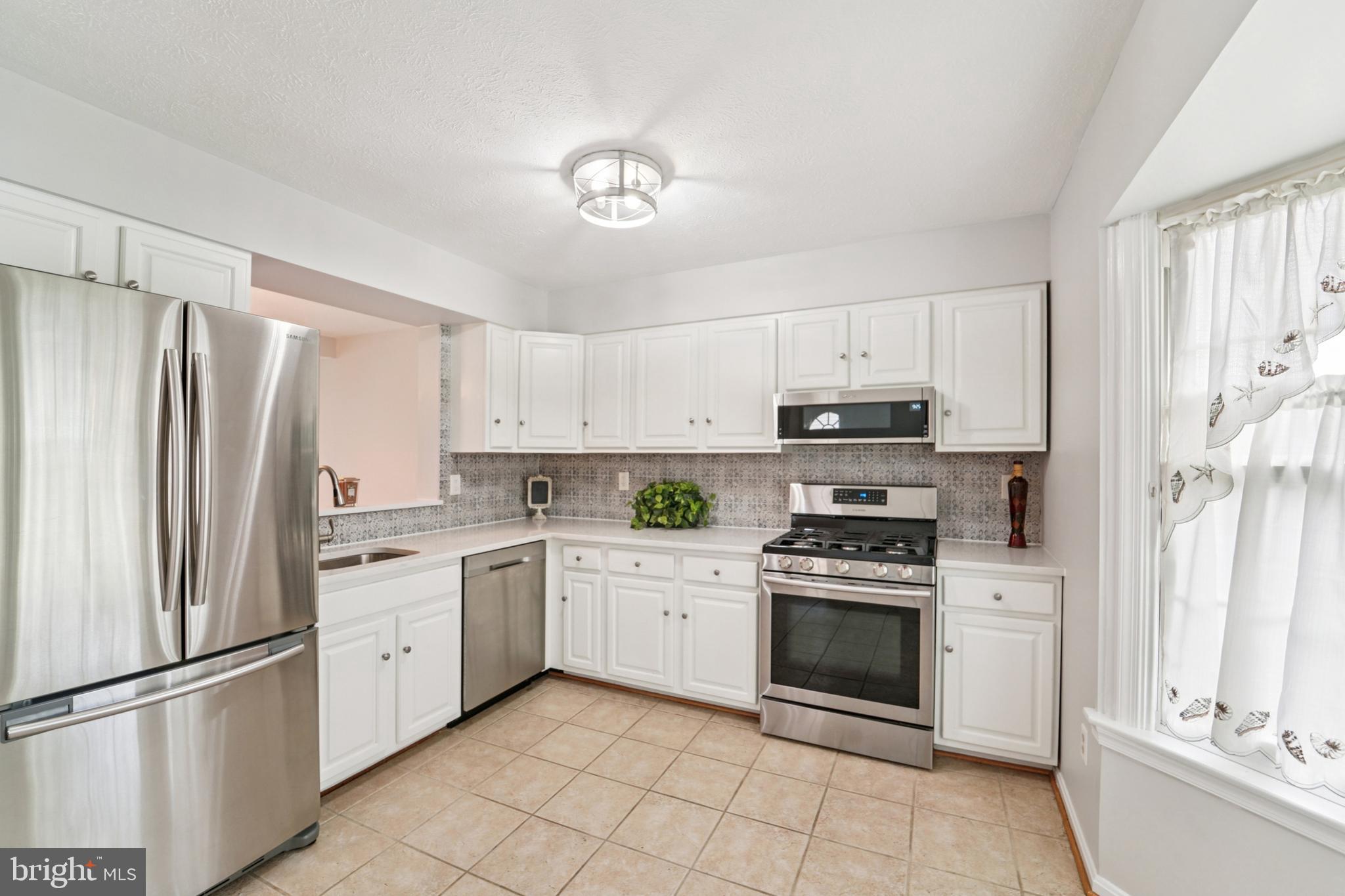 ROBERTS FIELD - Residential