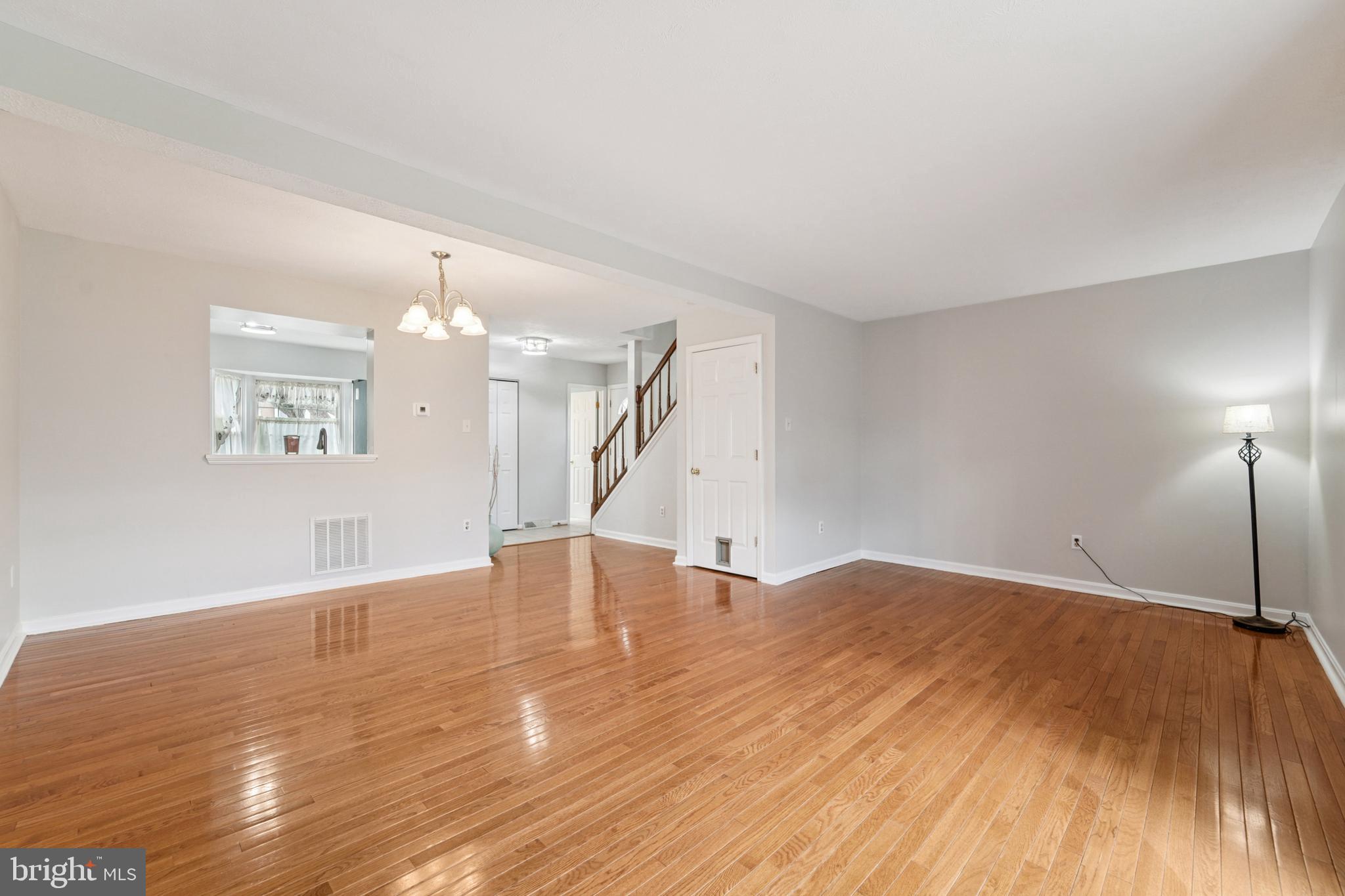 ROBERTS FIELD - Residential