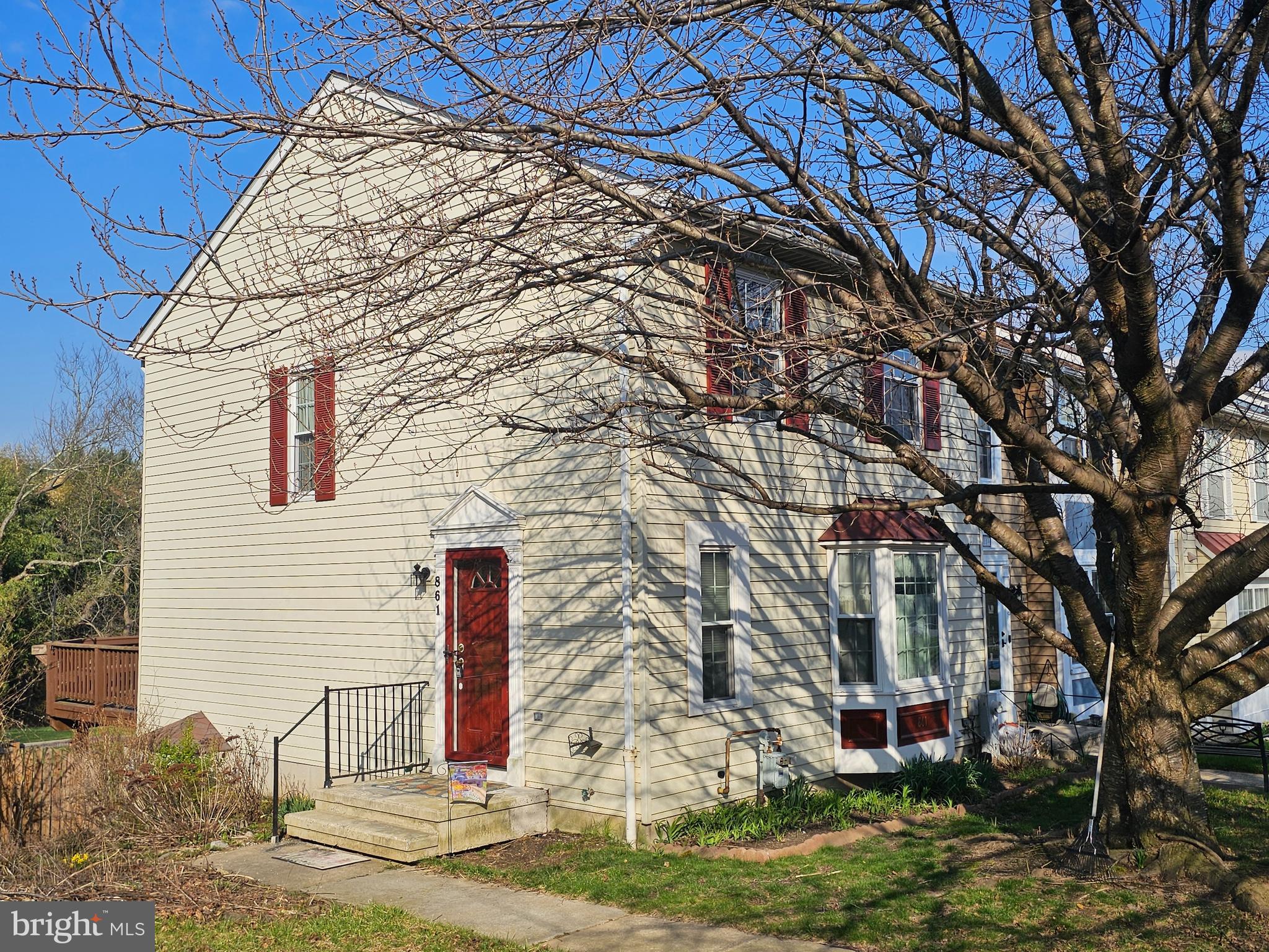ROBERTS FIELD - Residential