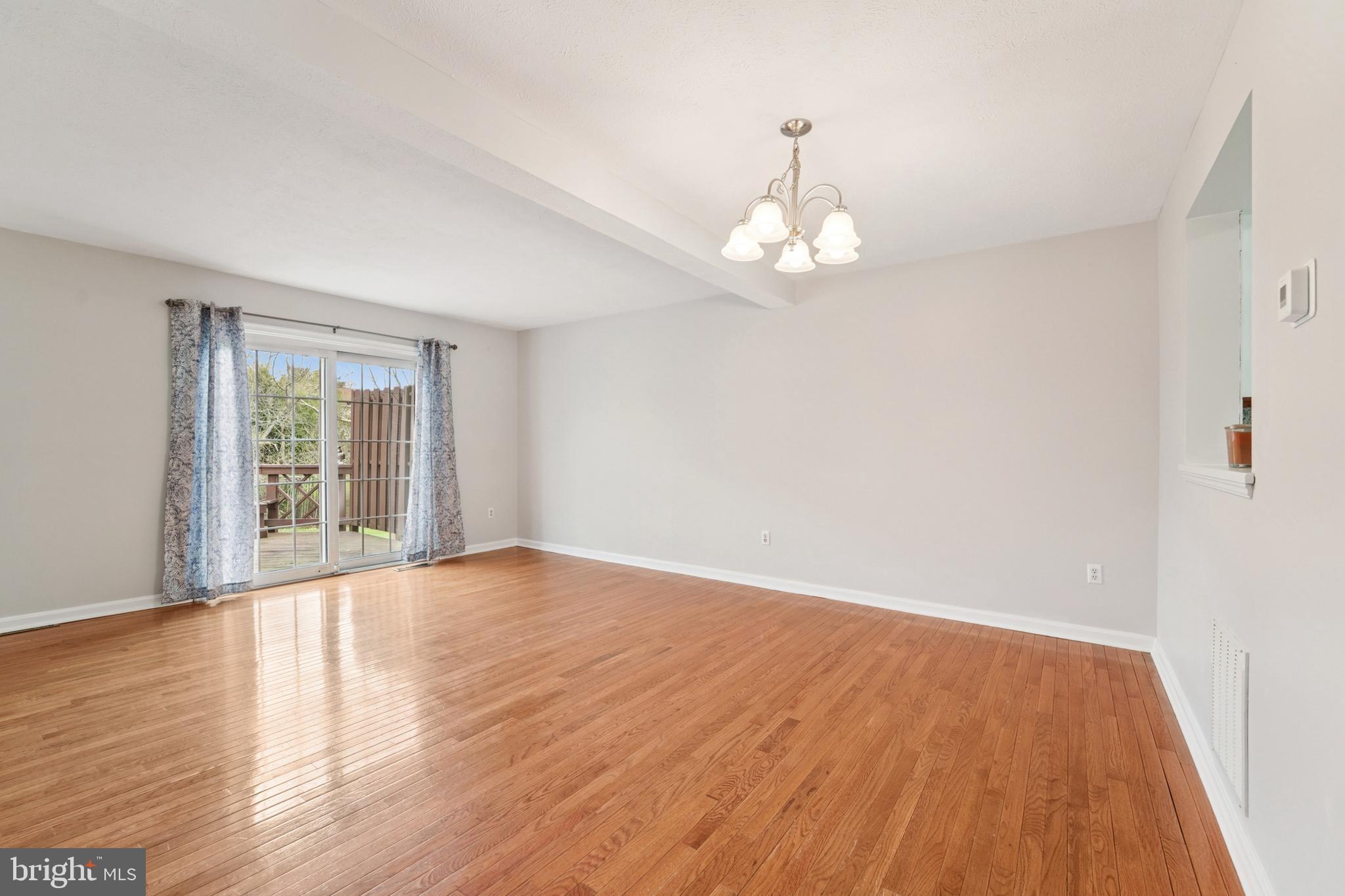 ROBERTS FIELD - Residential