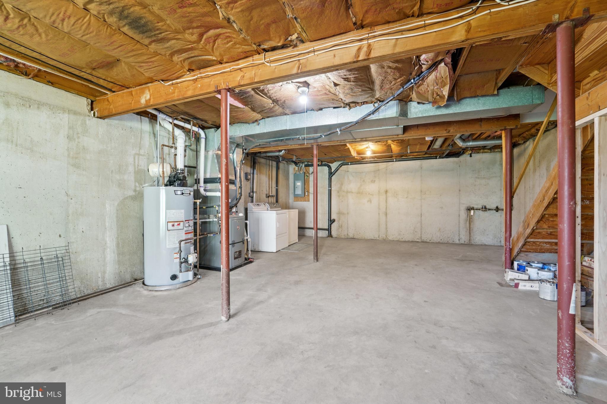 ROBERTS FIELD - Residential