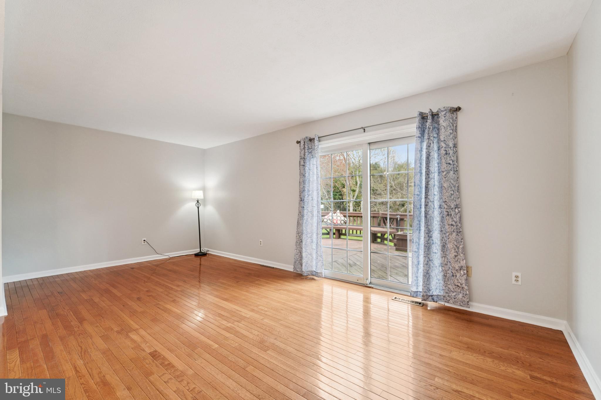 ROBERTS FIELD - Residential