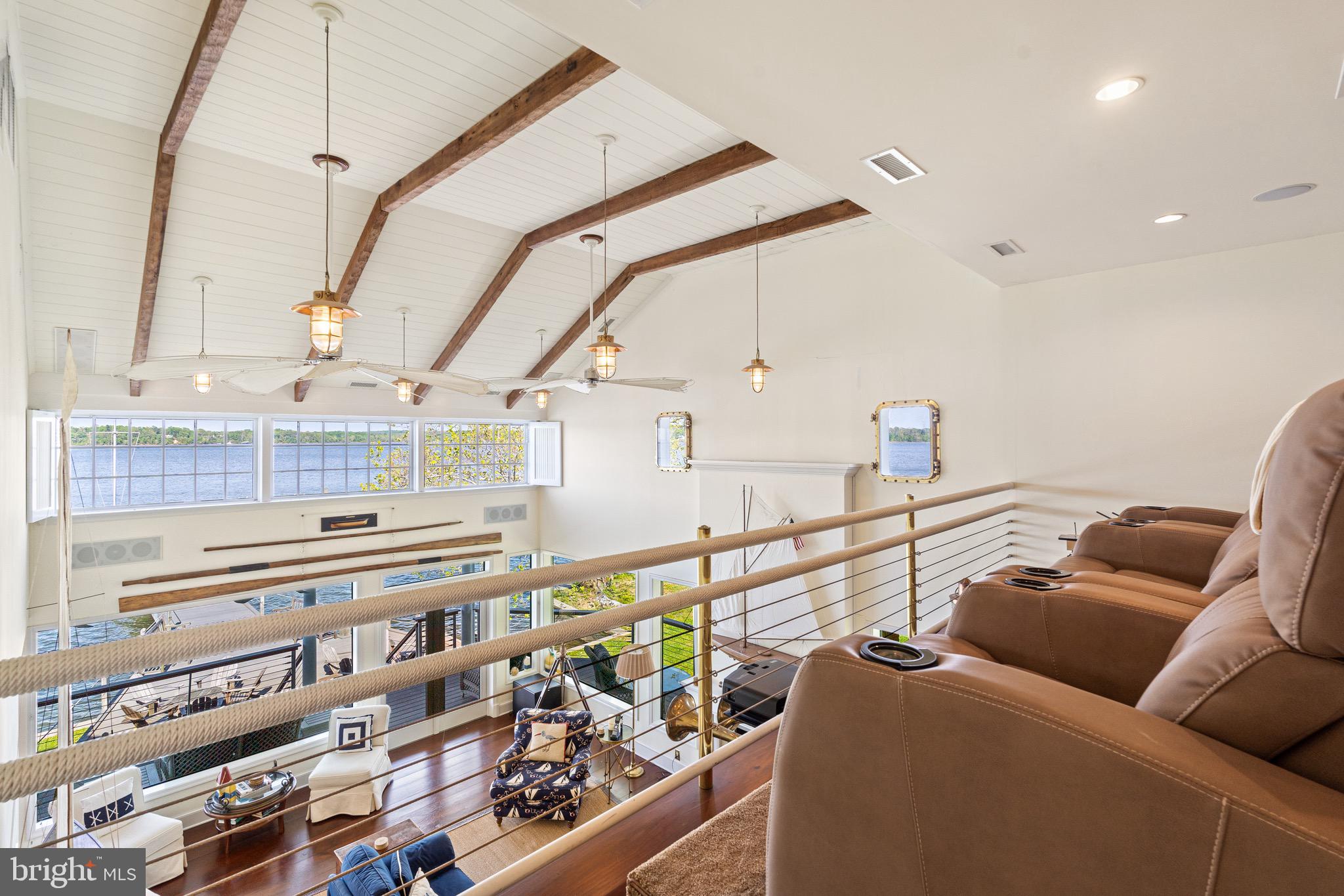 WELLINGTON VILLA - Residential