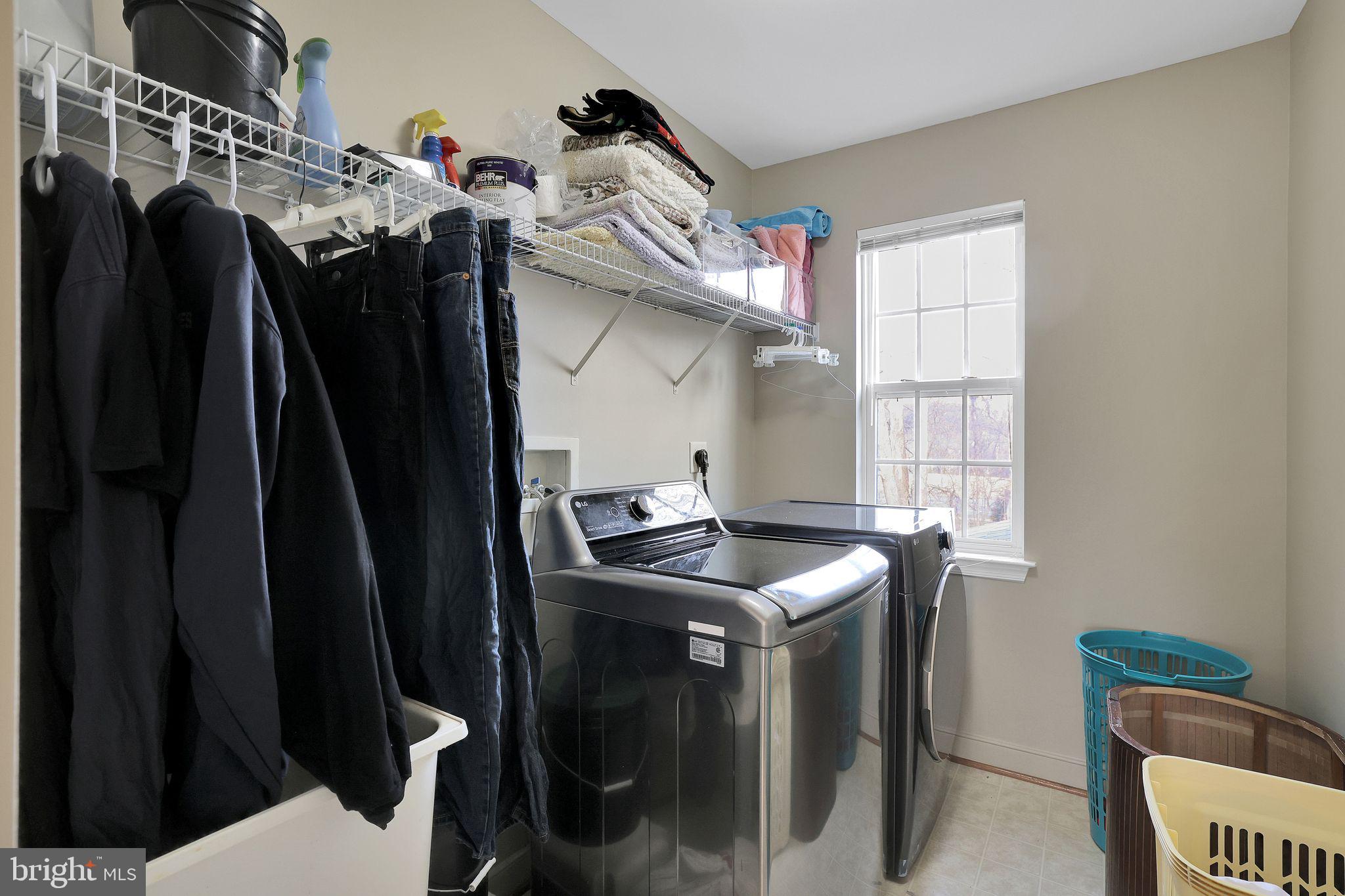 FAIRWOOD - Residential