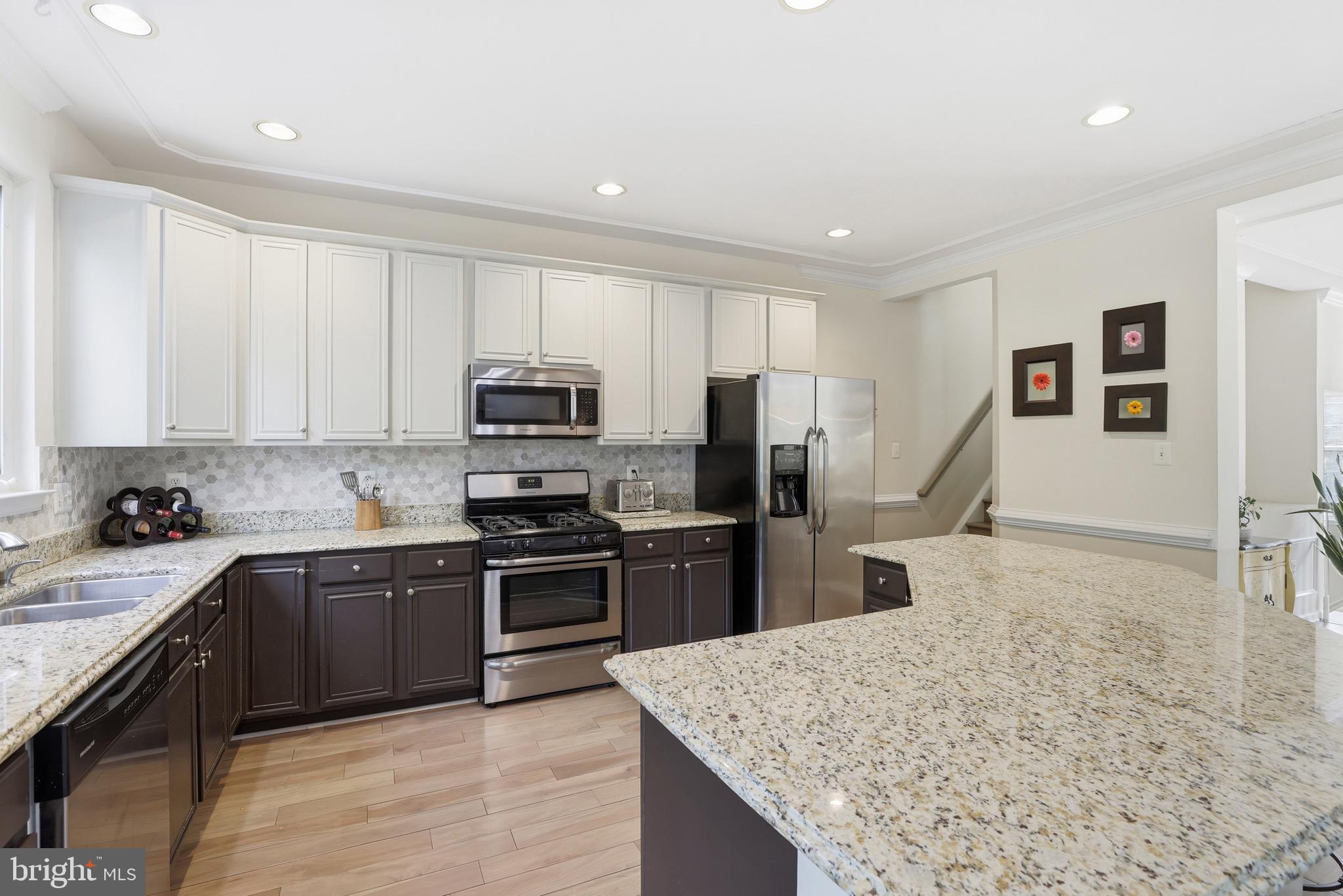 LOWES ISLAND/CASCADES - Residential Lease