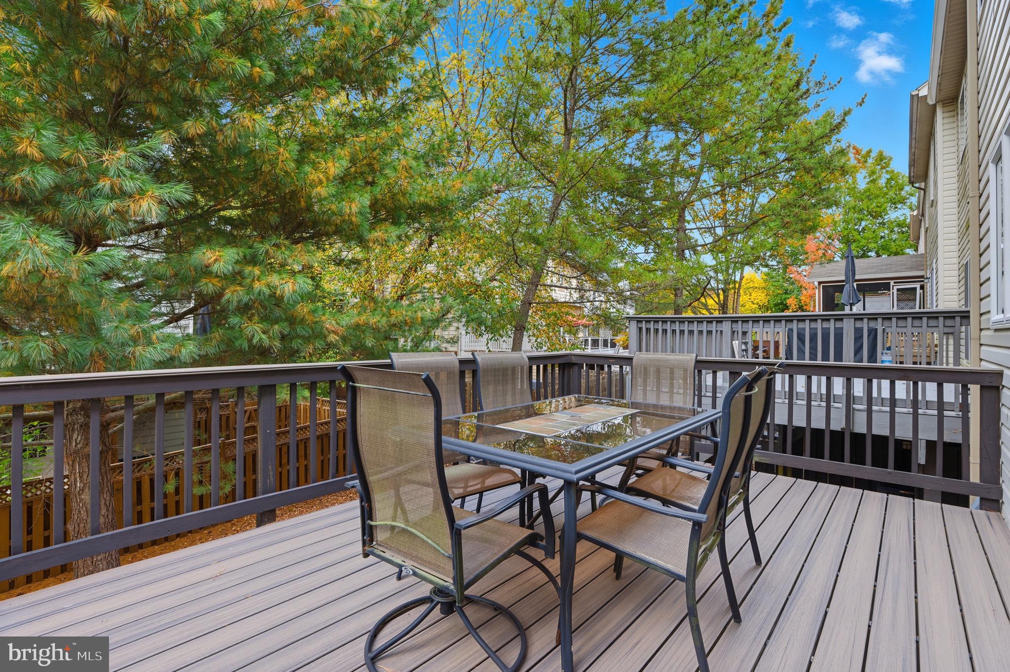 LOWES ISLAND/CASCADES - Residential Lease