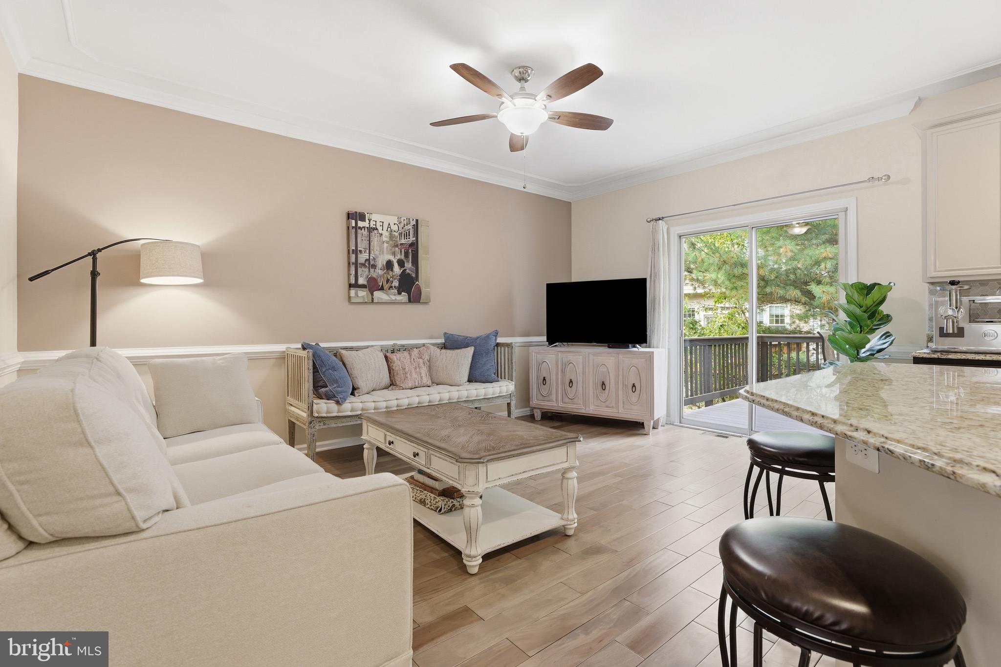 LOWES ISLAND/CASCADES - Residential Lease