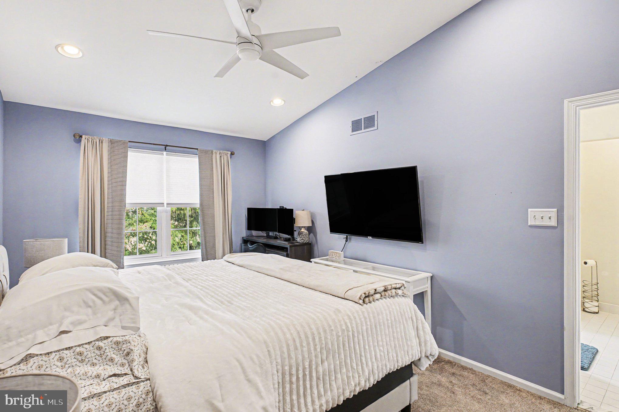 FOX RIDGE - Residential