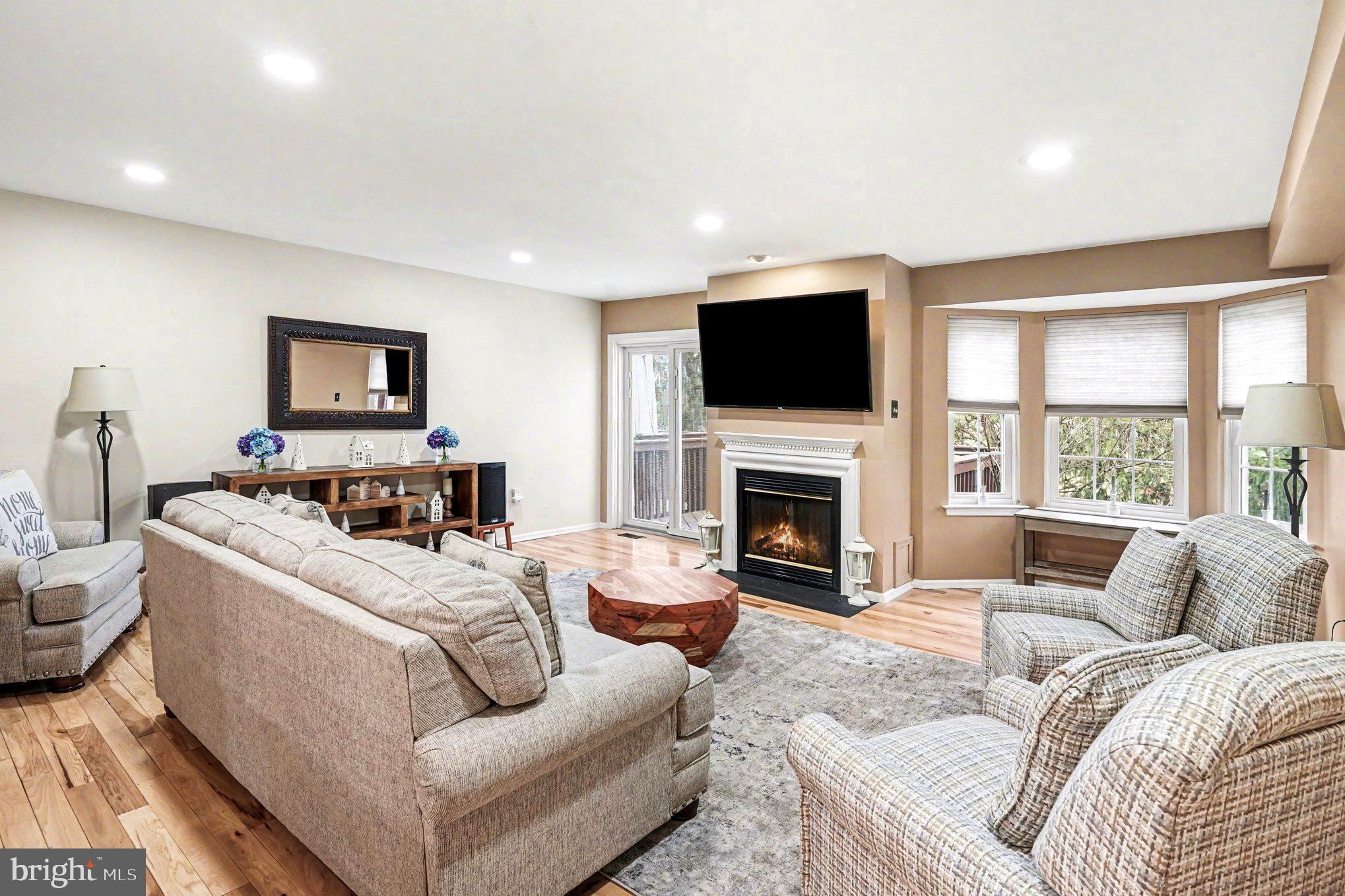 FOX RIDGE - Residential