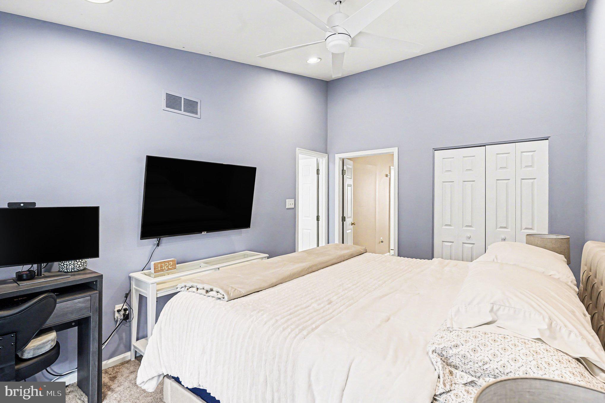 FOX RIDGE - Residential