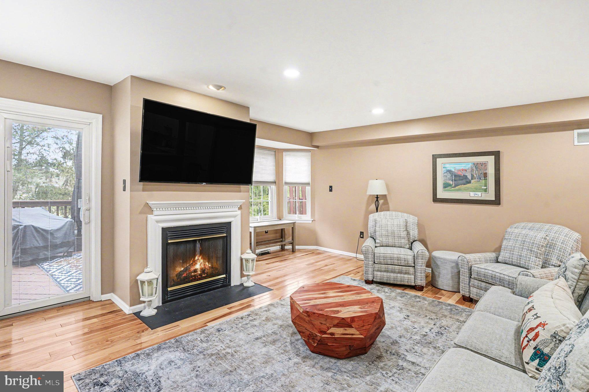 FOX RIDGE - Residential