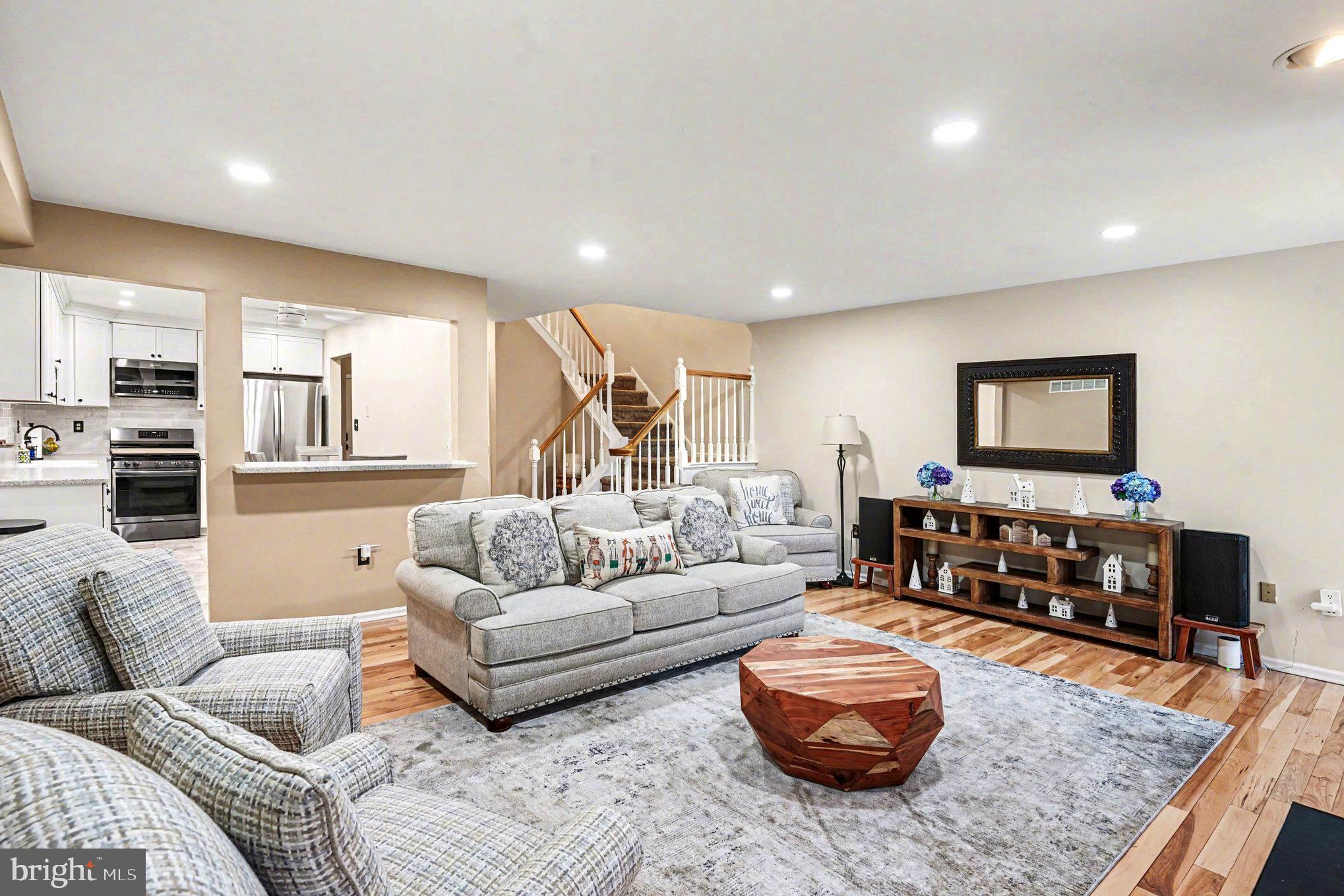 FOX RIDGE - Residential