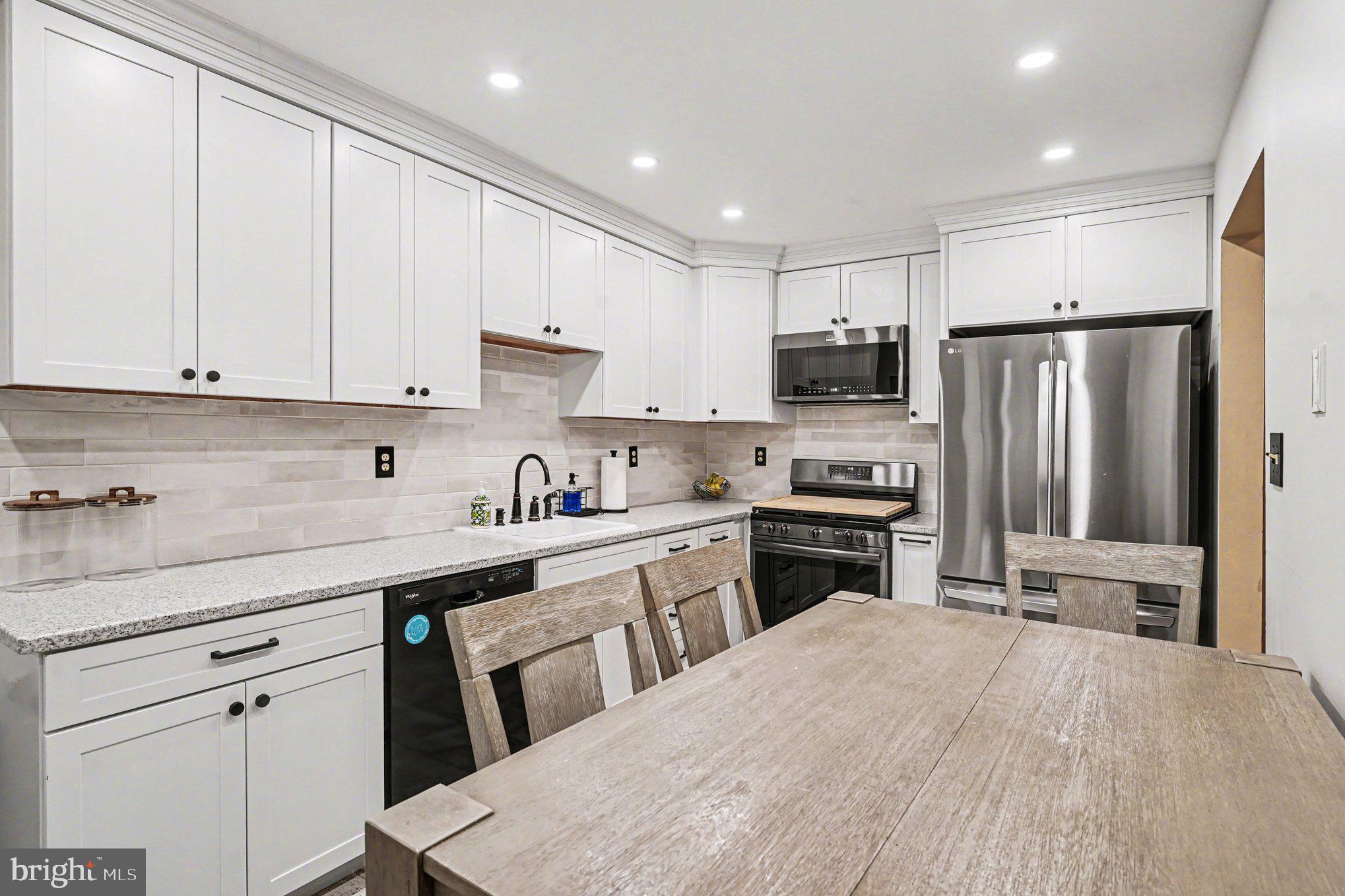 FOX RIDGE - Residential