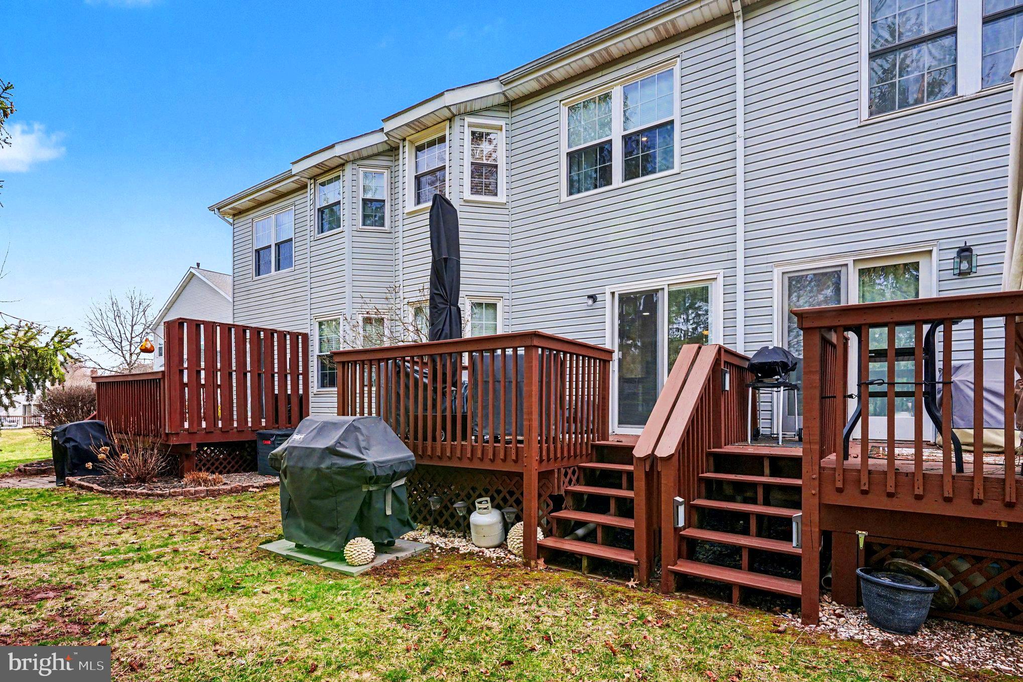 FOX RIDGE - Residential