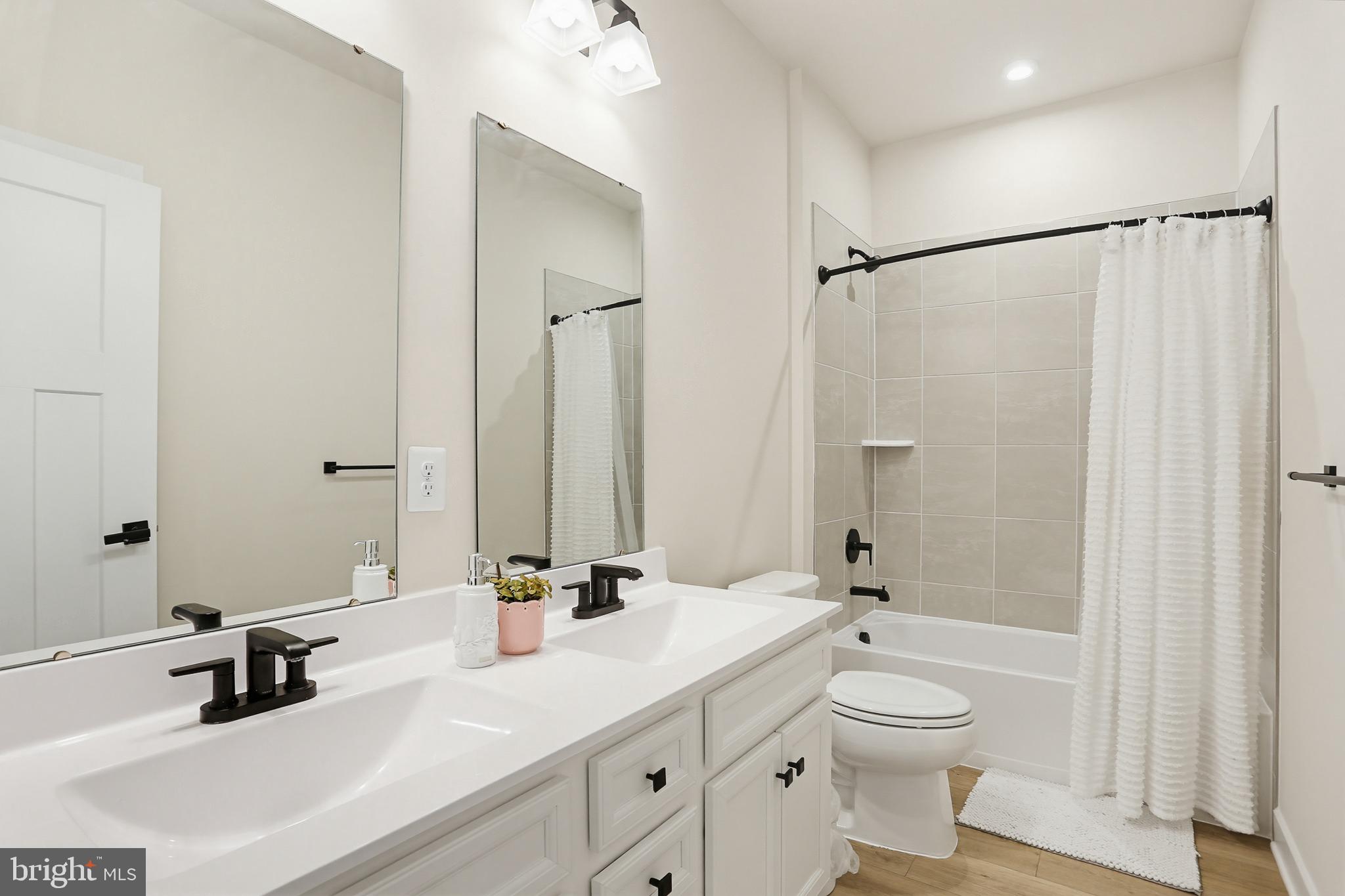 BRUNSWICK CROSSING - Residential