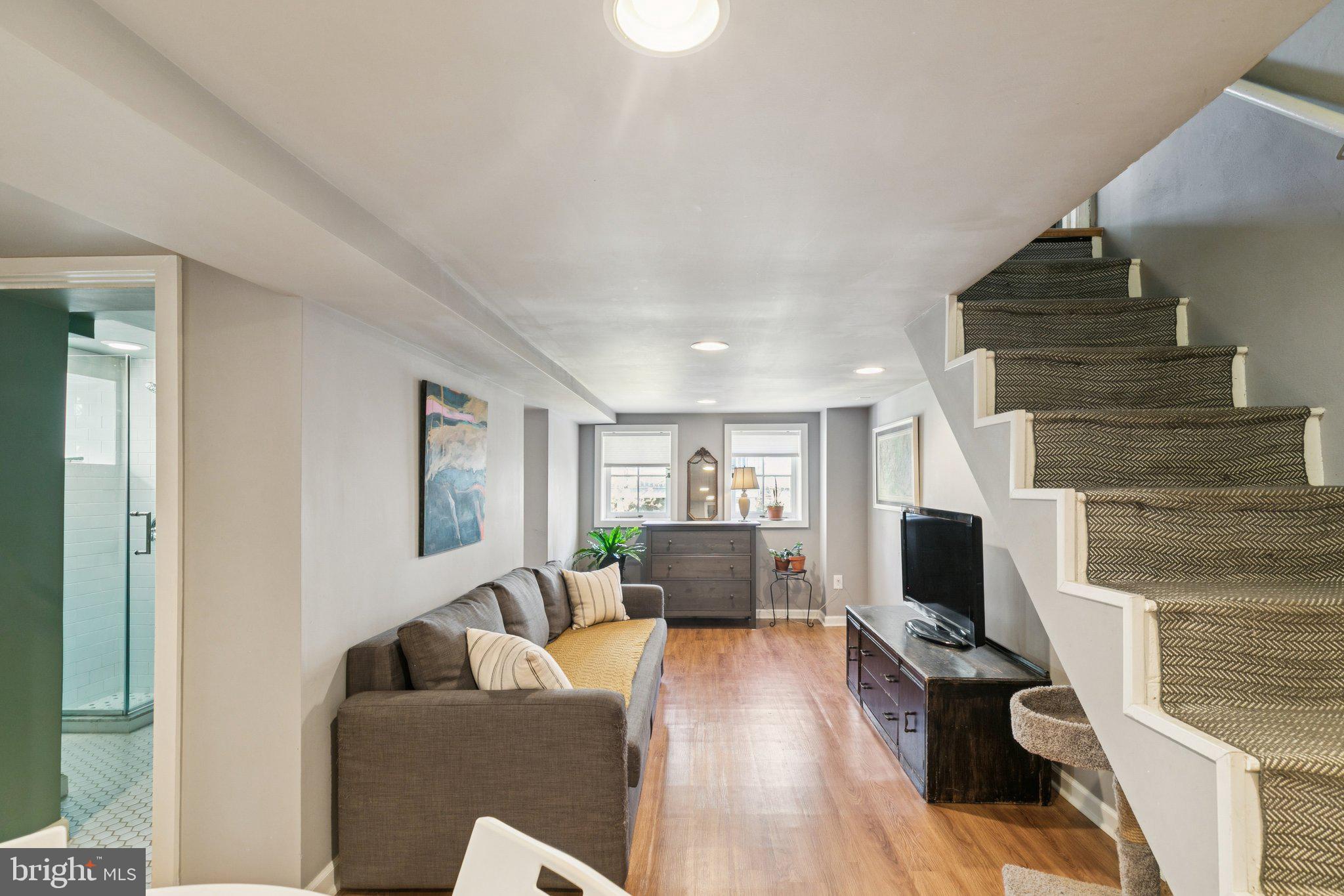 MERION STATION - Residential
