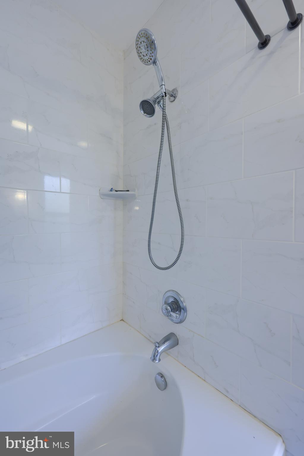 LANCASTER SOUTH END - Residential