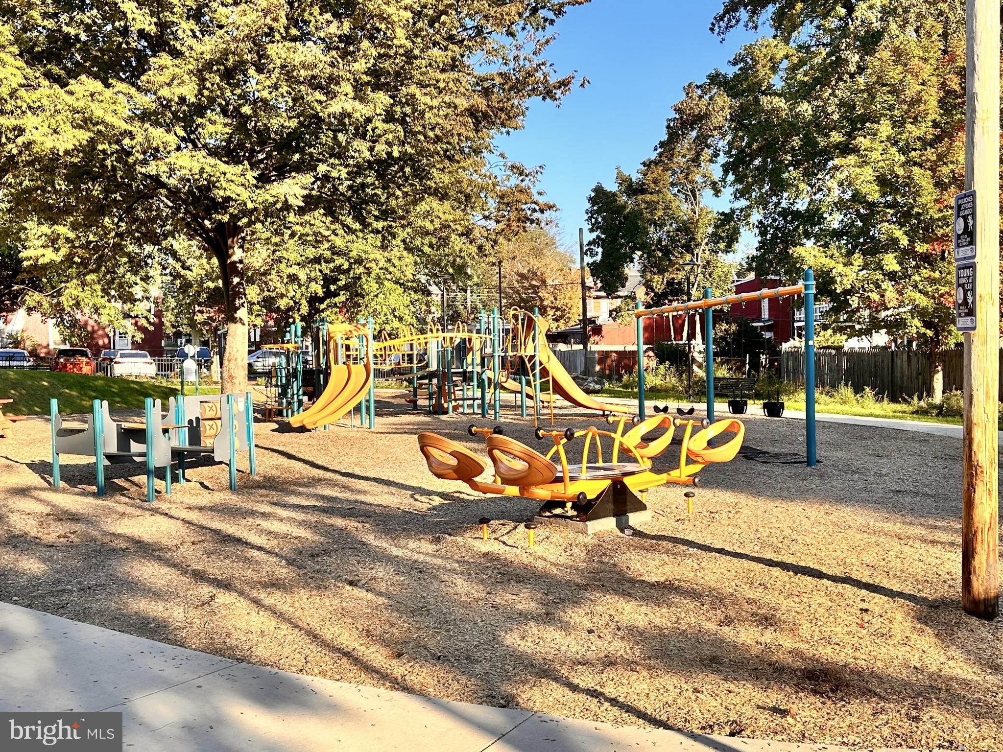 LANCASTER SOUTH END - Residential