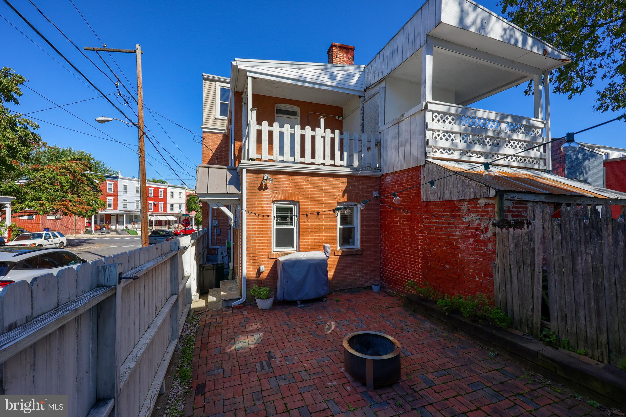 LANCASTER SOUTH END - Residential