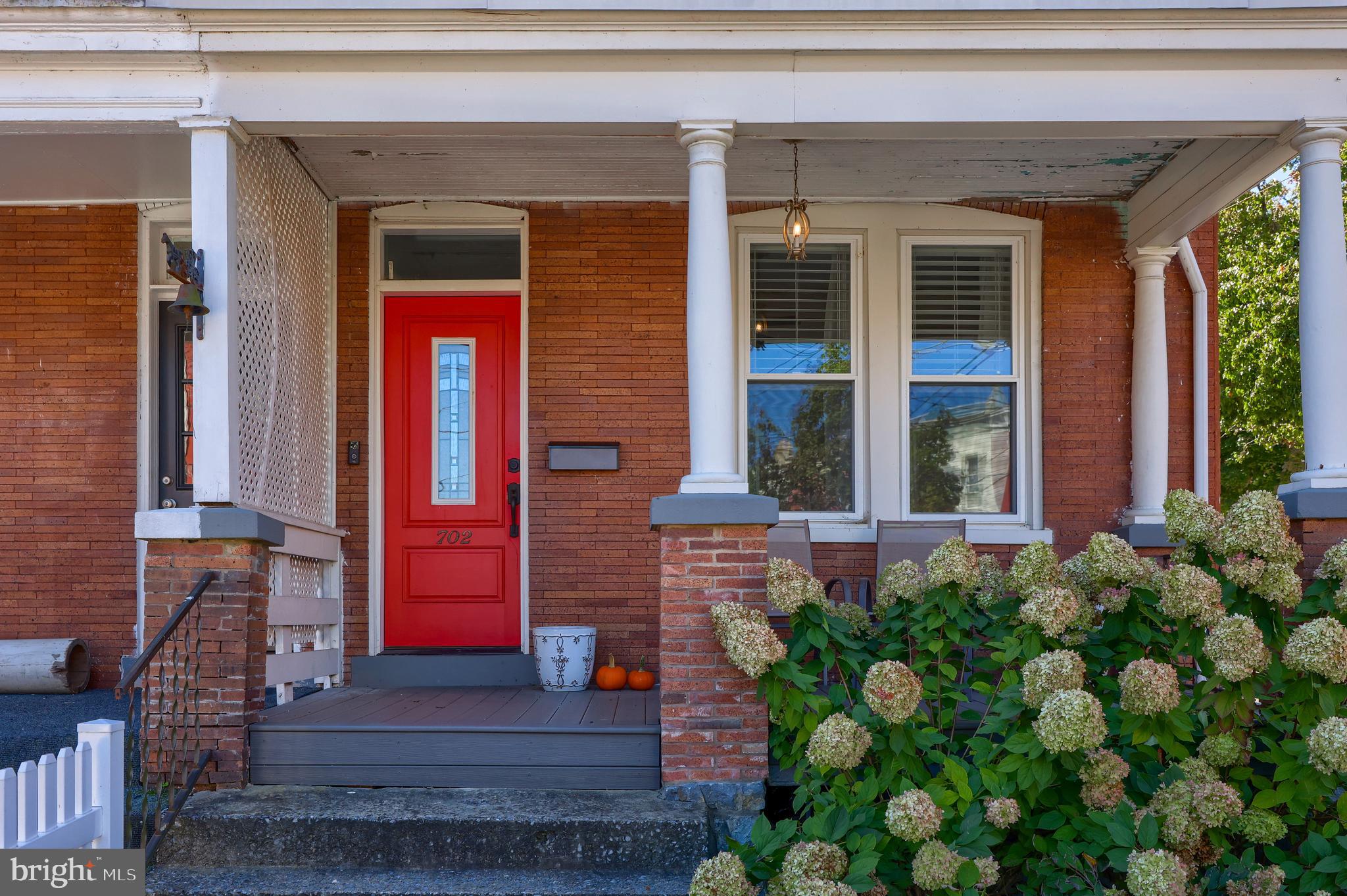 LANCASTER SOUTH END - Residential