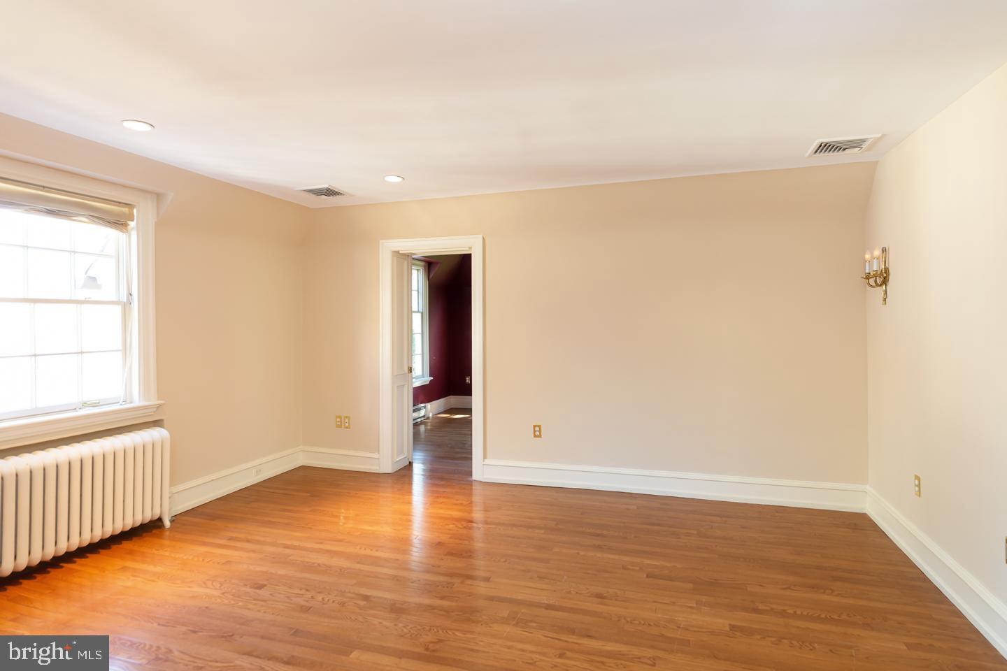 SOUTH WAYNE - Residential