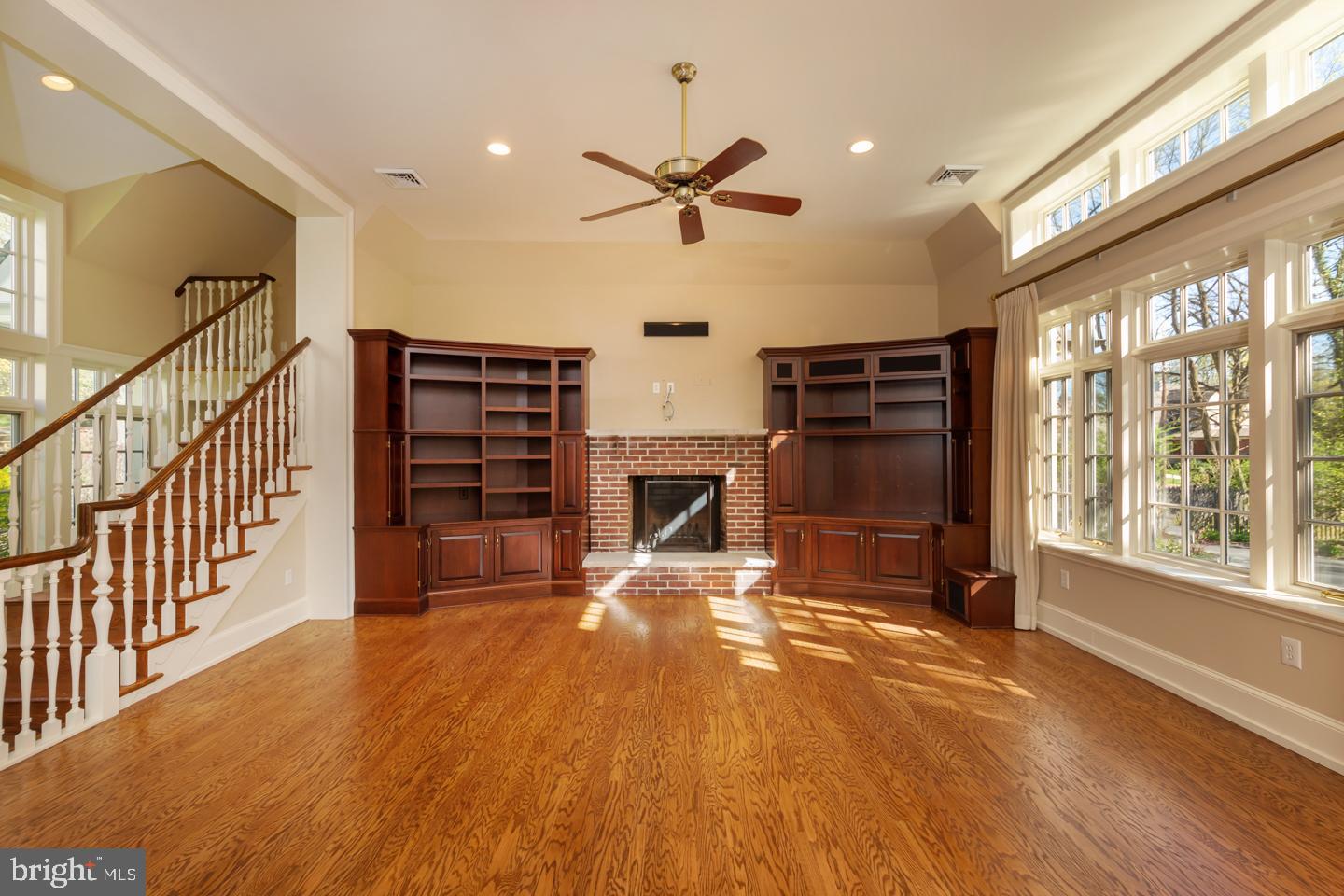 SOUTH WAYNE - Residential