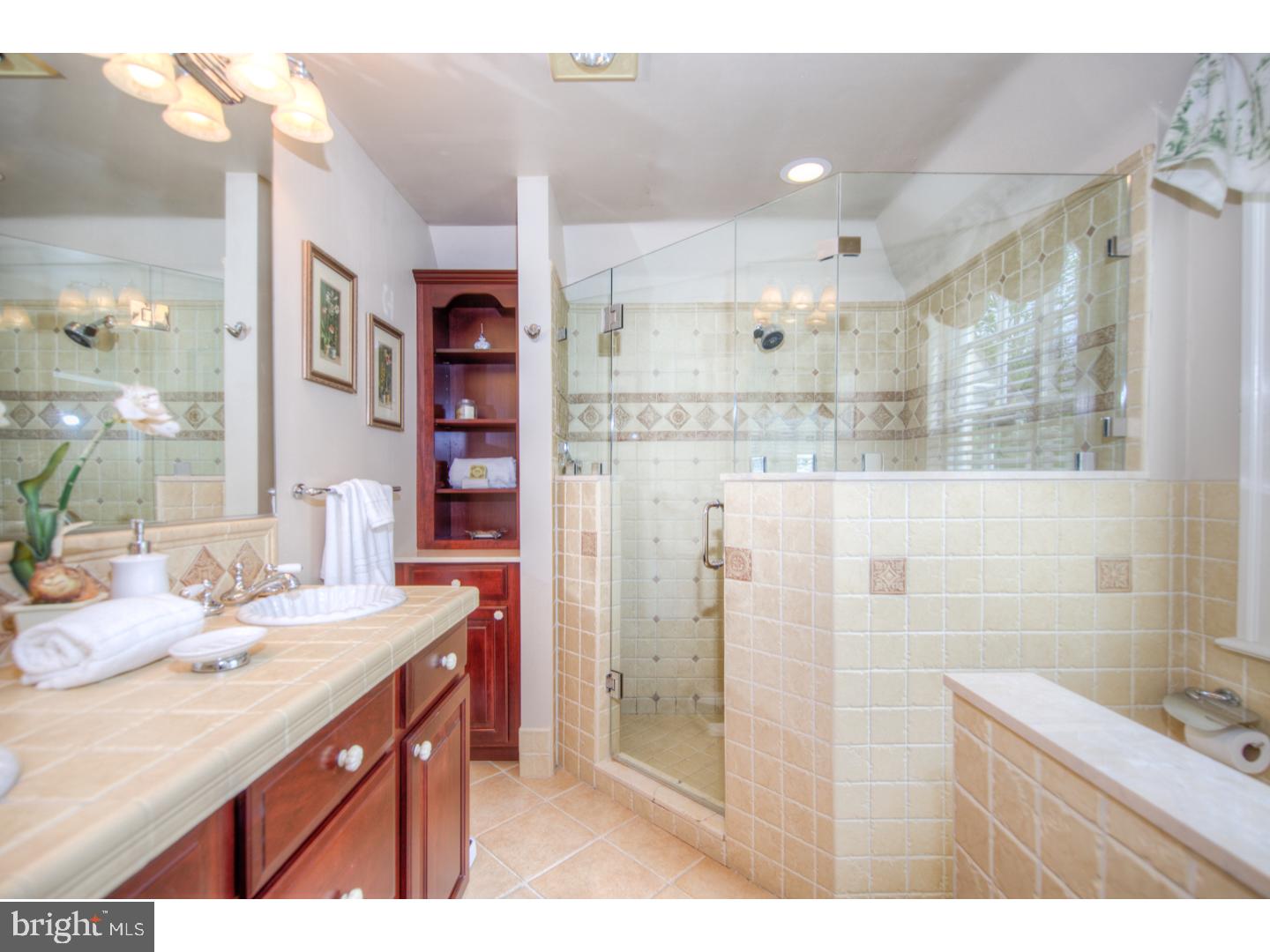 SOUTH WAYNE - Residential