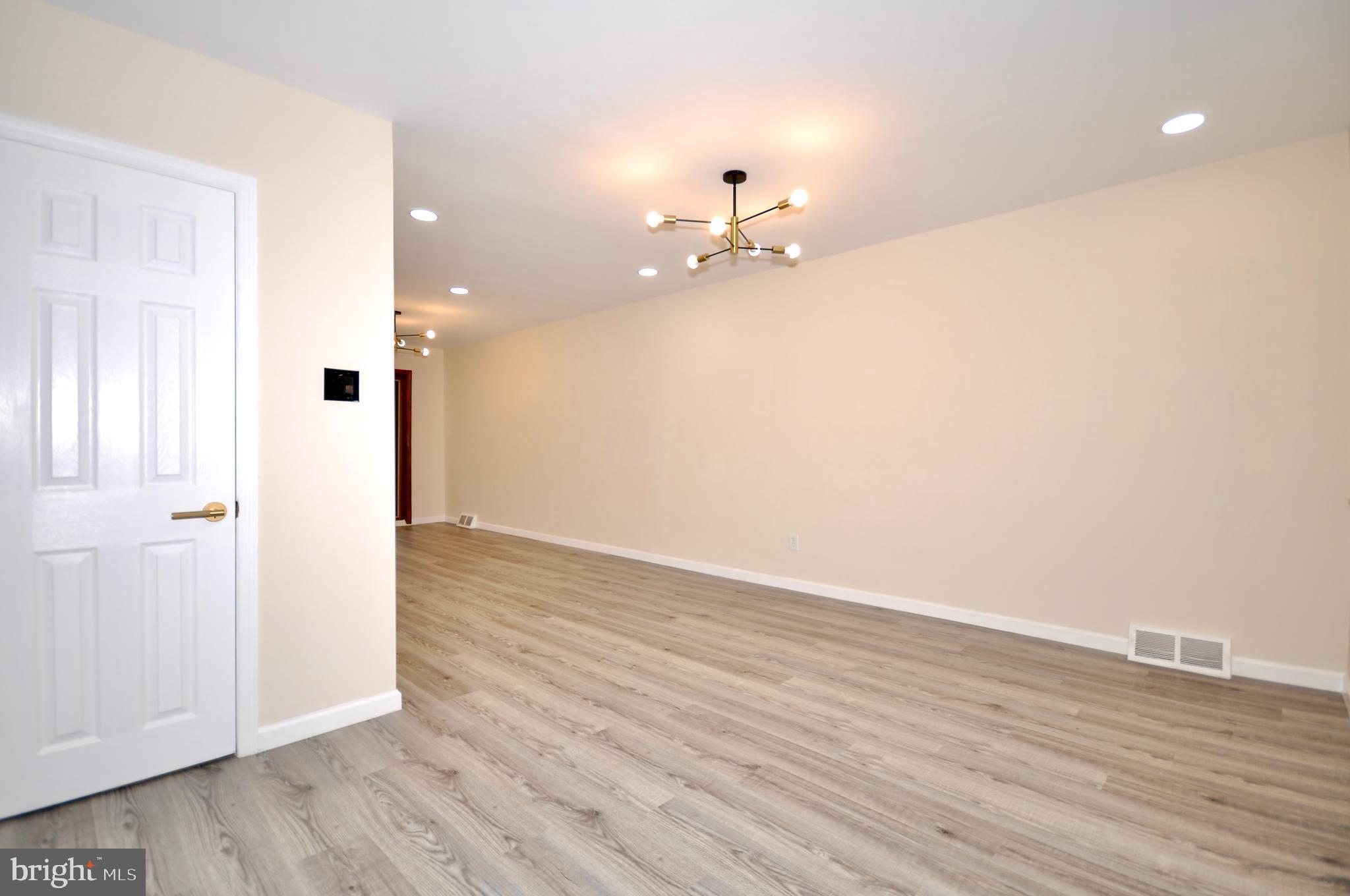 JUNIATA - Residential