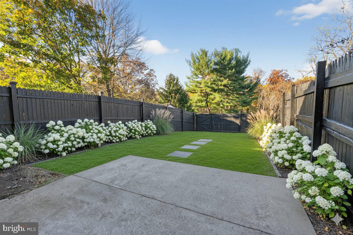 APPLE HILL - Residential