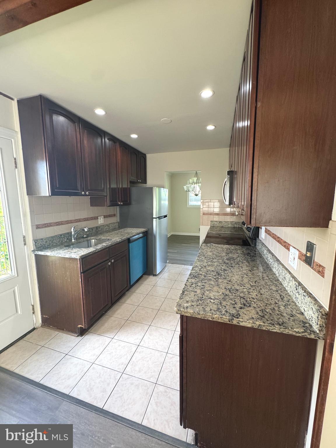 RAVENSWORTH PARK - Residential Lease