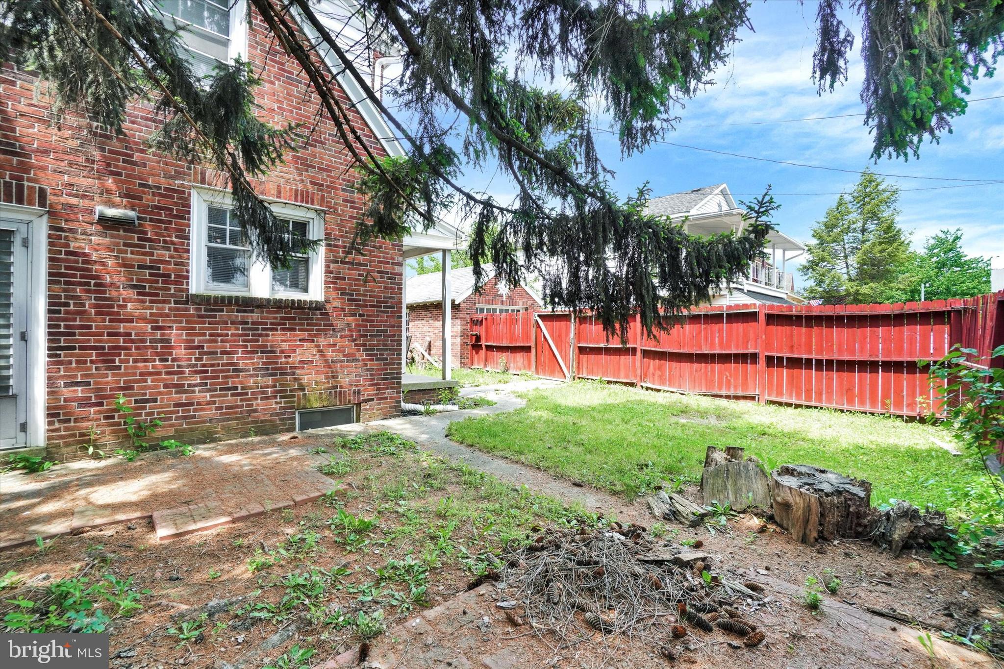 ELMWOOD - Residential