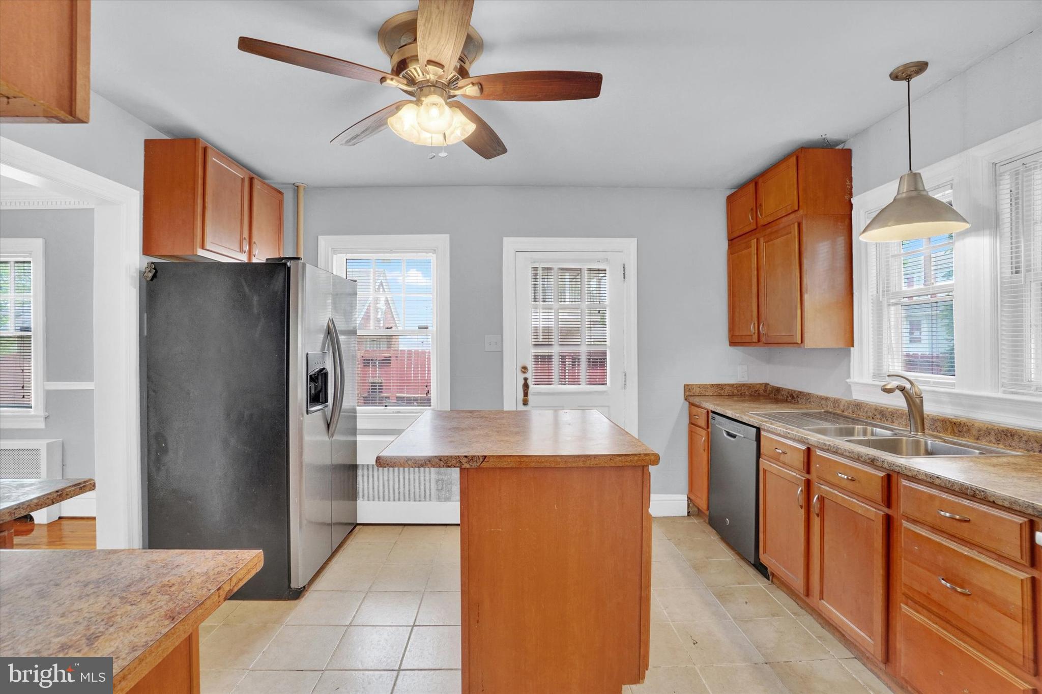 ELMWOOD - Residential