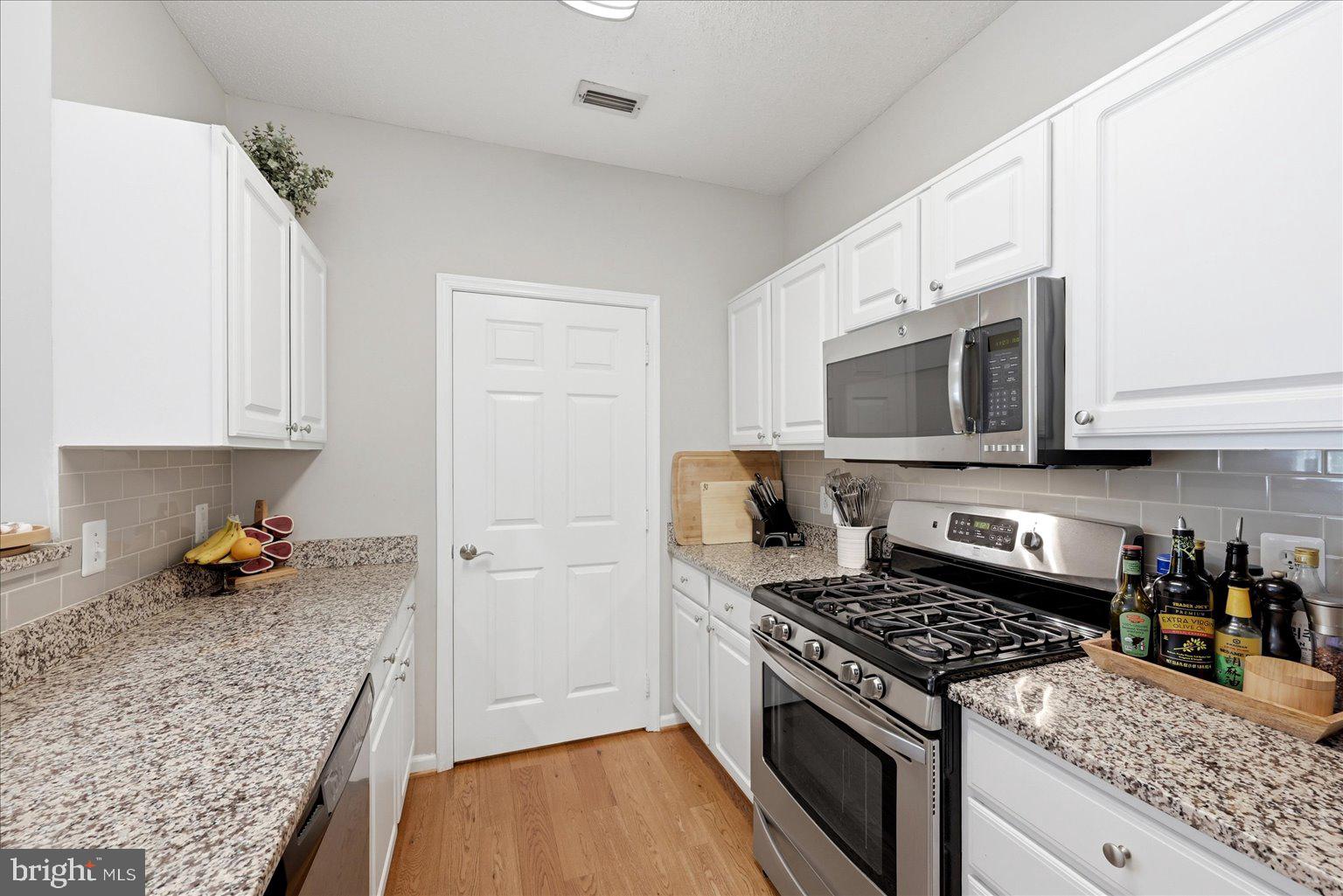 1700 LAKE SHORE CREST DRIVE 31