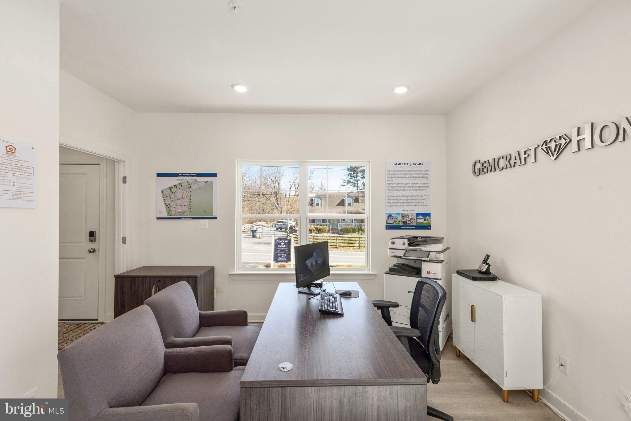 CAPTAIN'S COVE - Residential