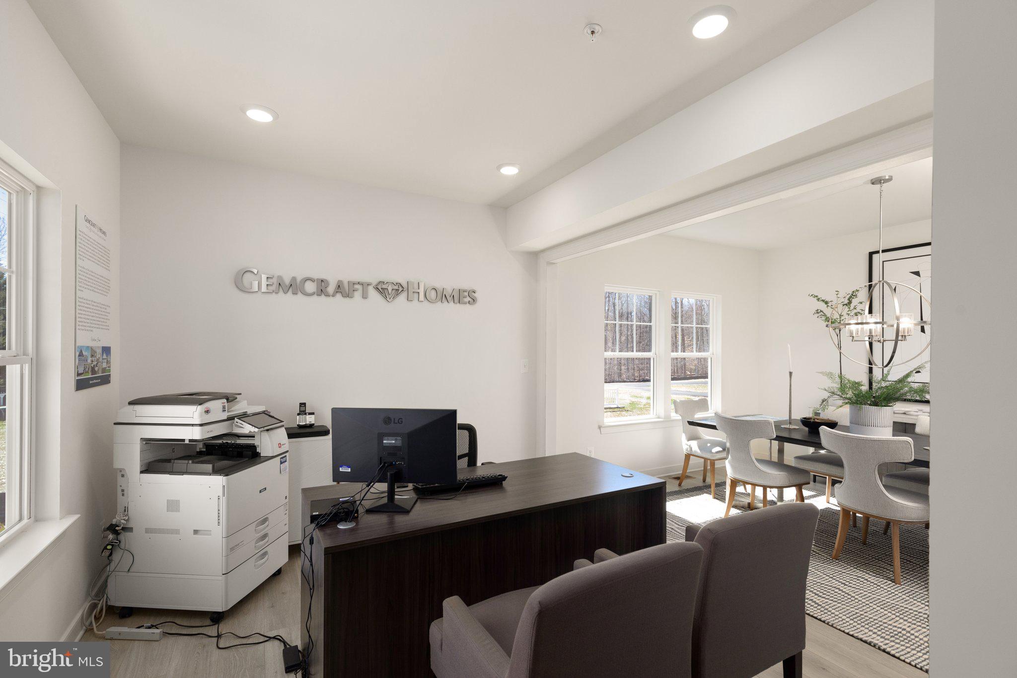 CAPTAIN'S COVE - Residential