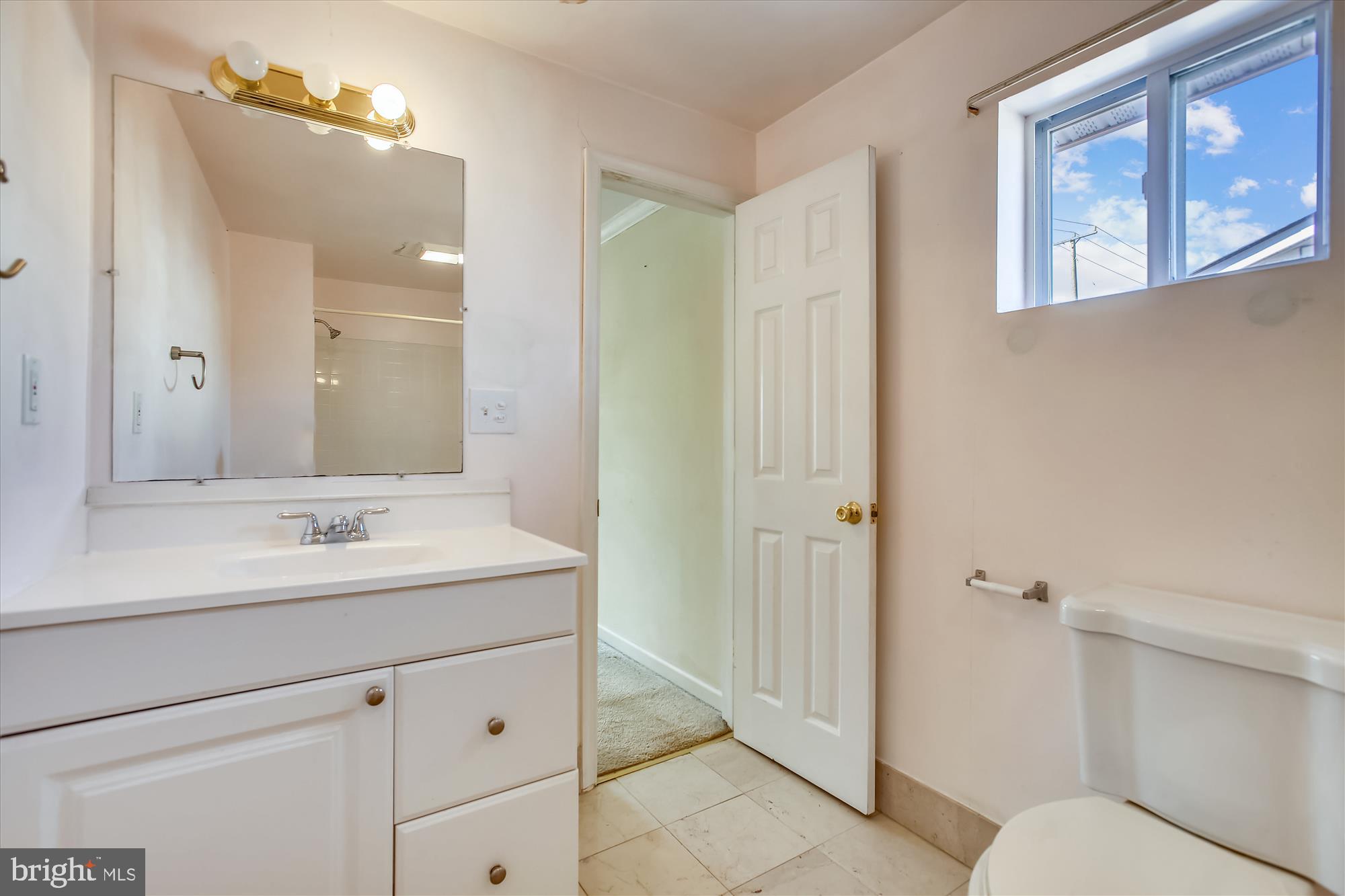 ENGLESIDE - Residential