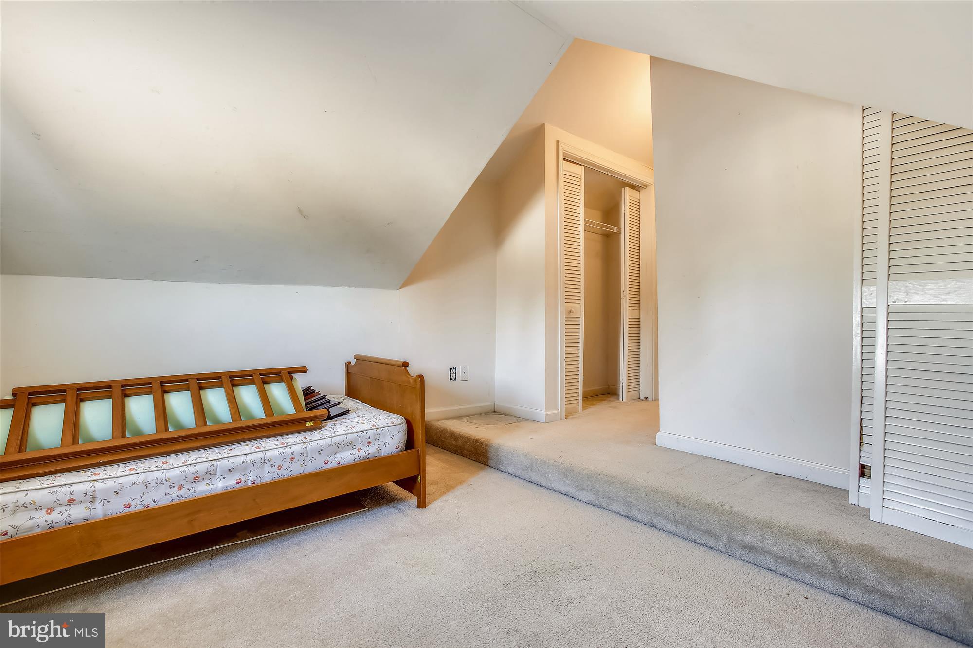 ENGLESIDE - Residential