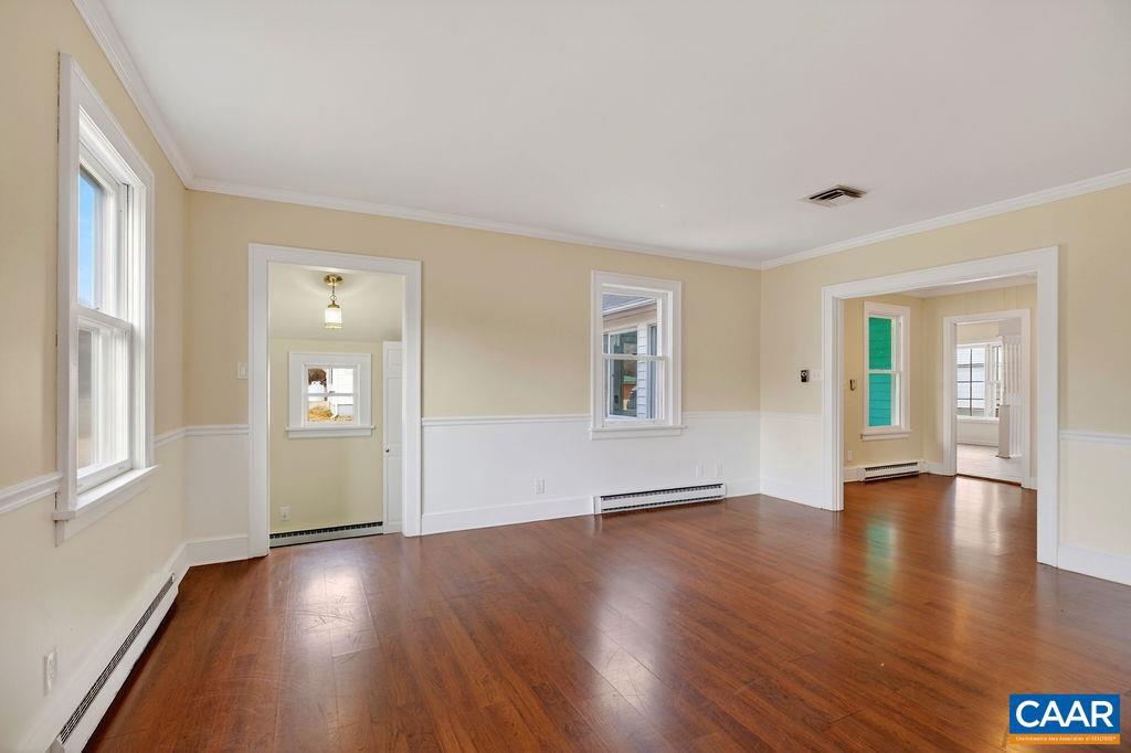 5694 PATRICK HENRY HWY