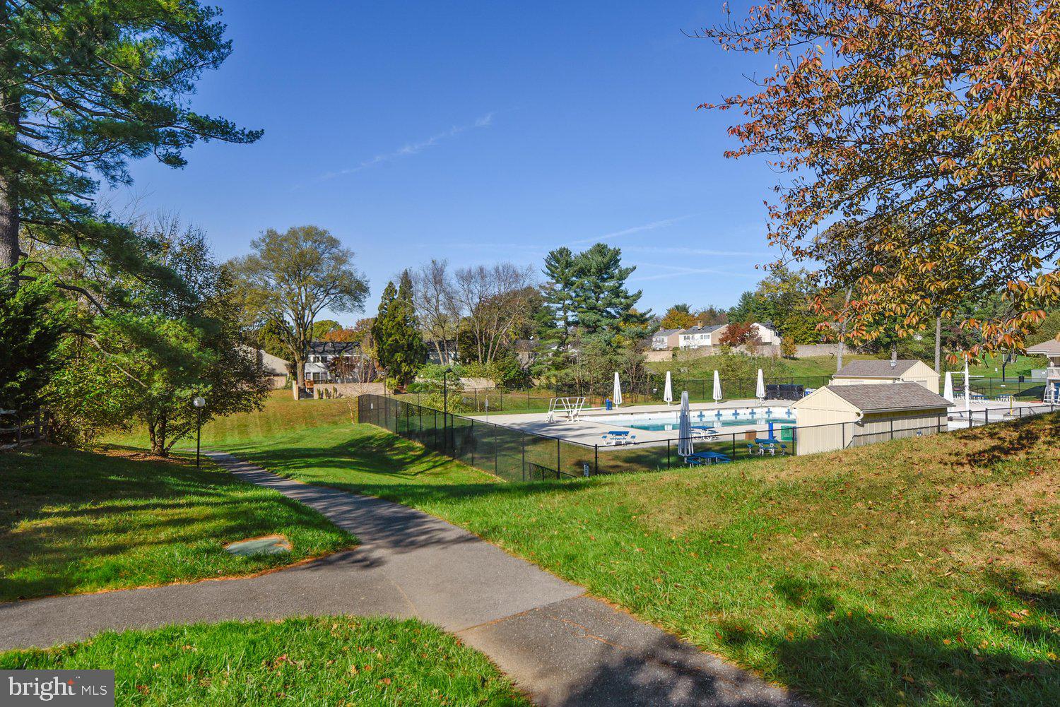 CHRISTOPHER COURT - Residential