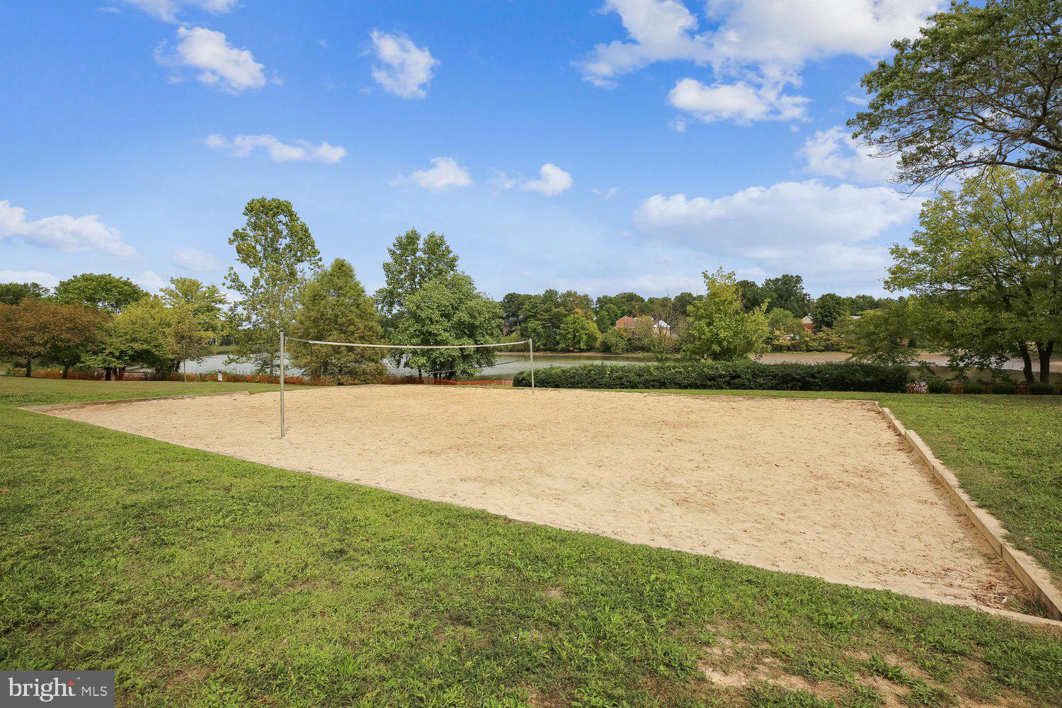 CHRISTOPHER COURT - Residential