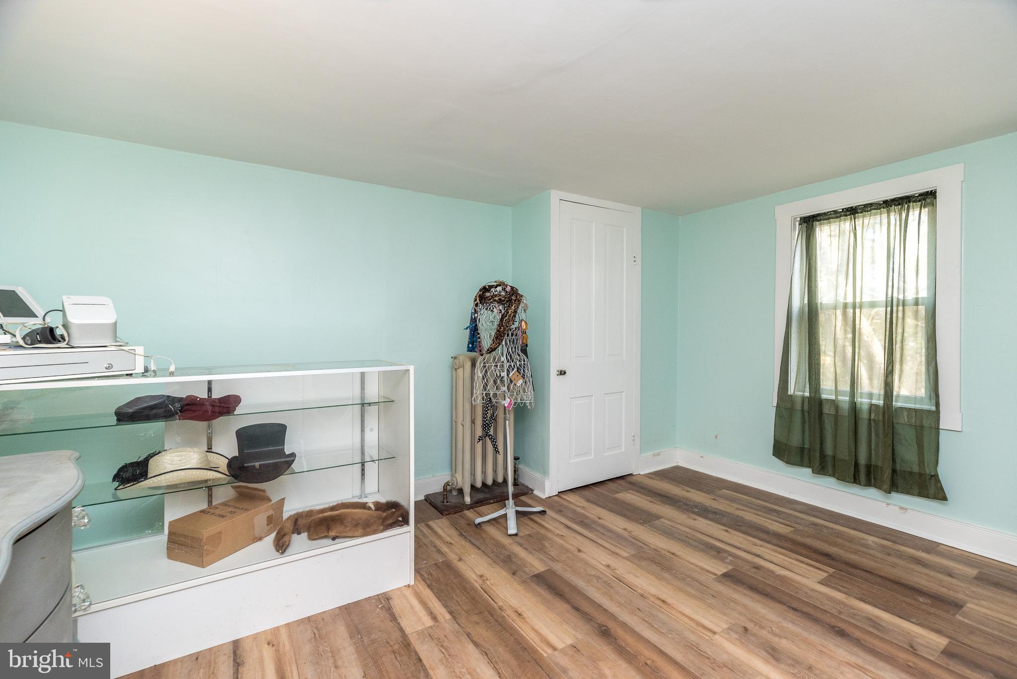 TREVOSE HGTS - Residential