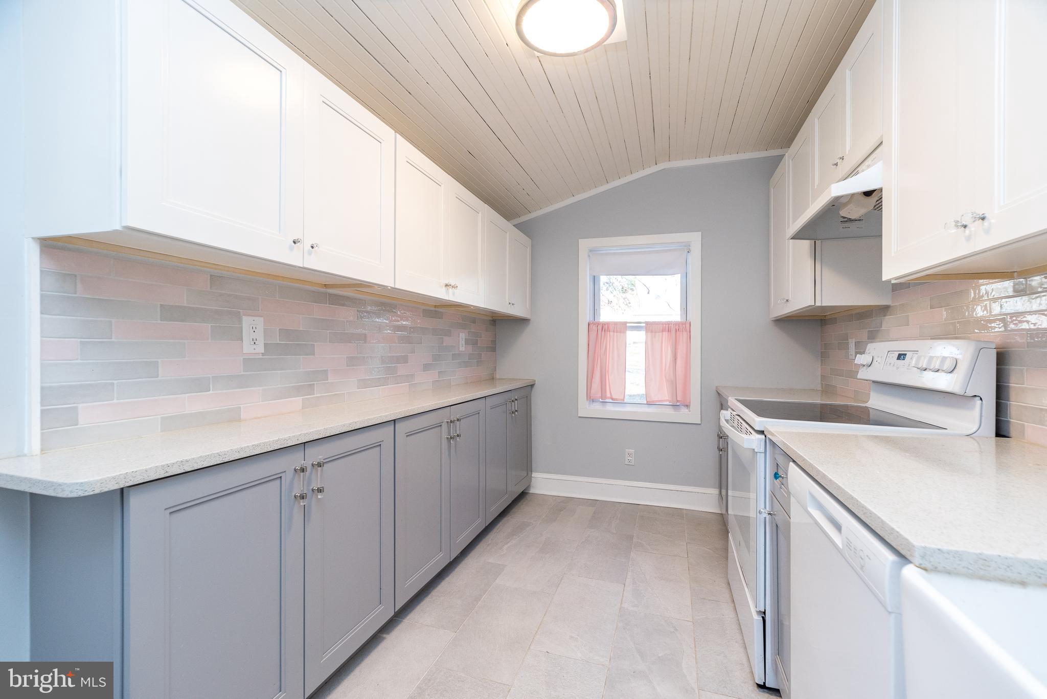 TREVOSE HGTS - Residential