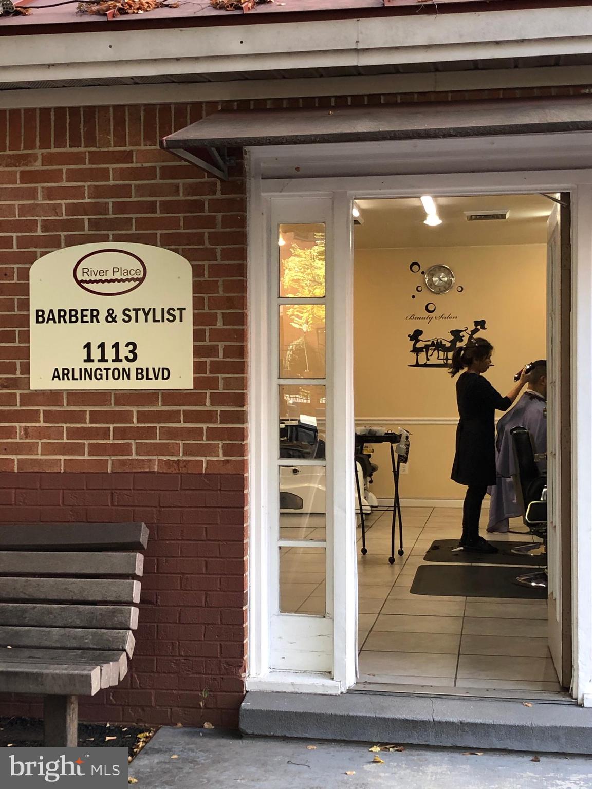 RIVER PLACE EAST - Residential Lease