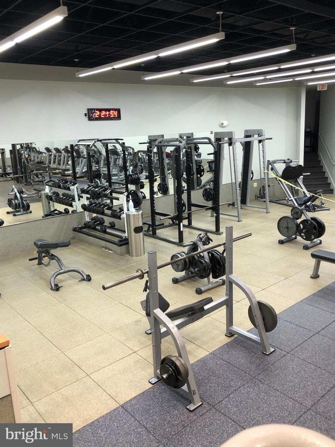 RIVER PLACE EAST - Residential Lease